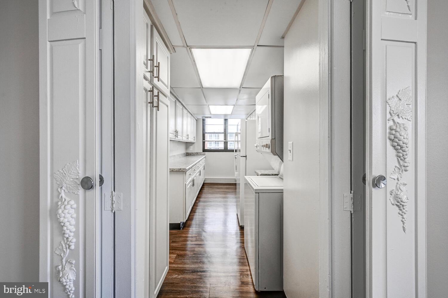 TUSCANY-CANTERBURY - Residential Lease