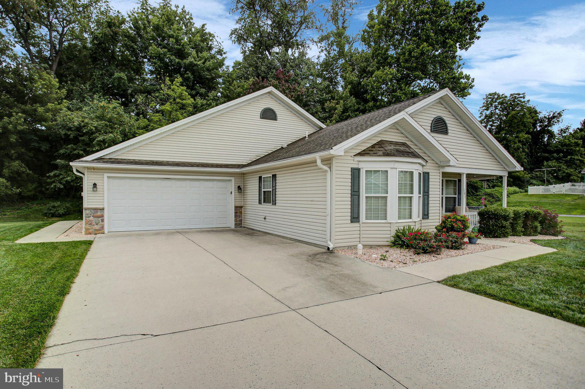 101 COLONIAL COURT