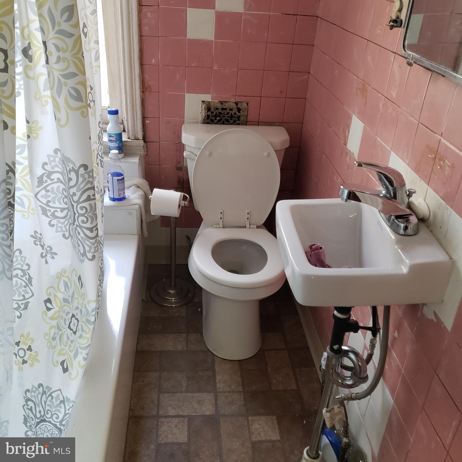 WEST PHILADELPHIA - Residential