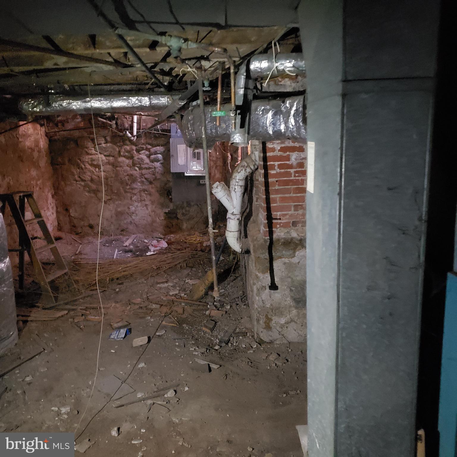 WEST PHILADELPHIA - Residential