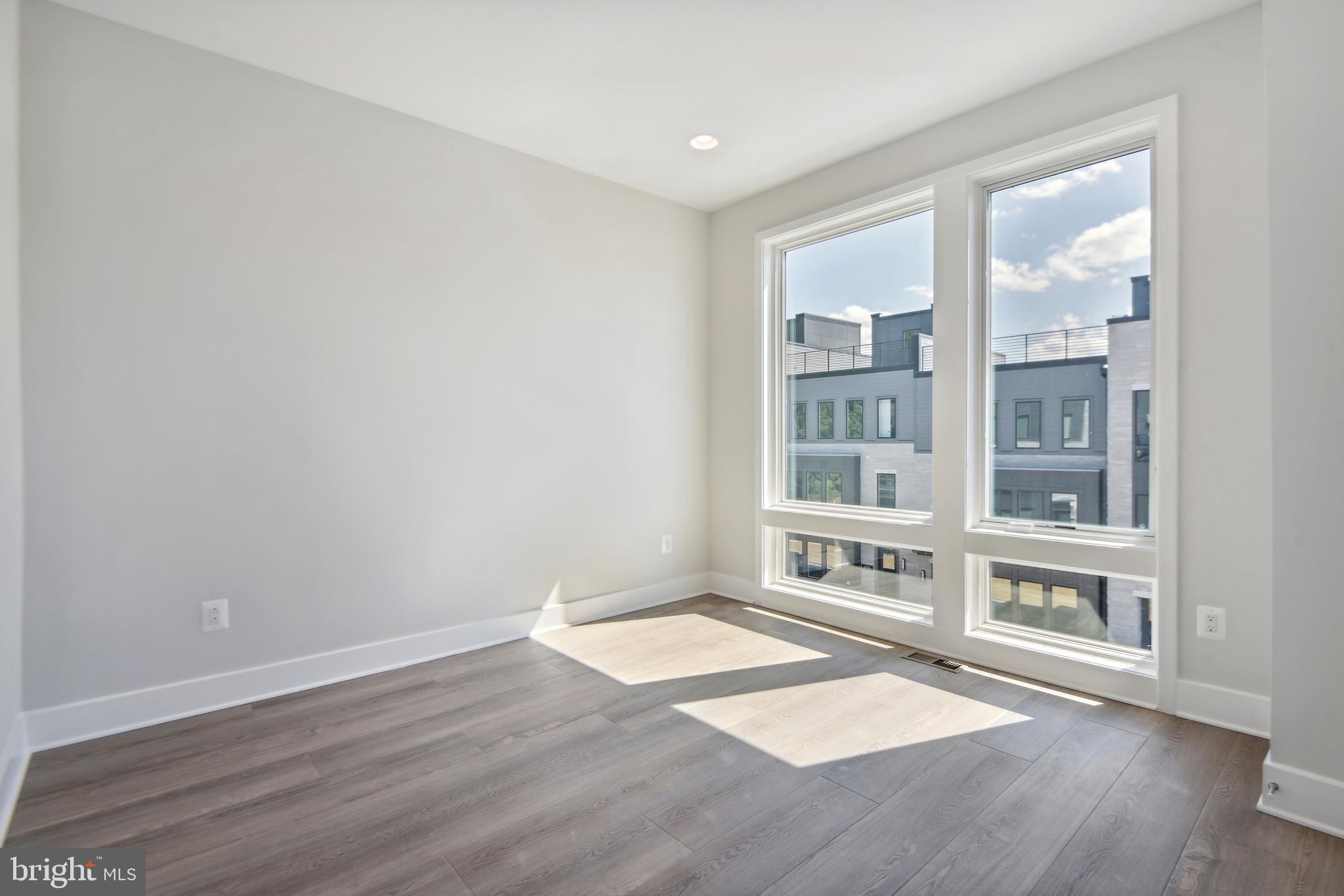 AMALYN - Residential