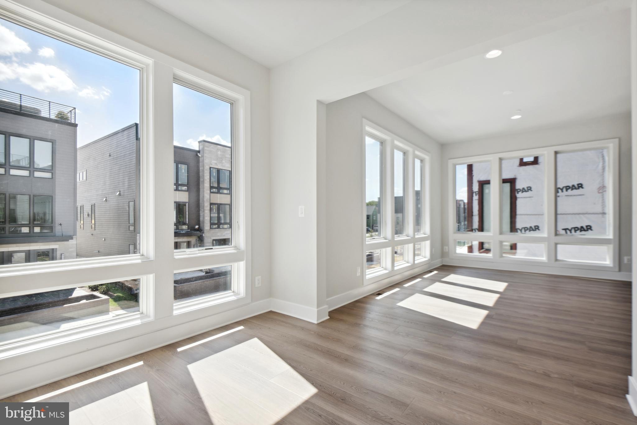 AMALYN - Residential