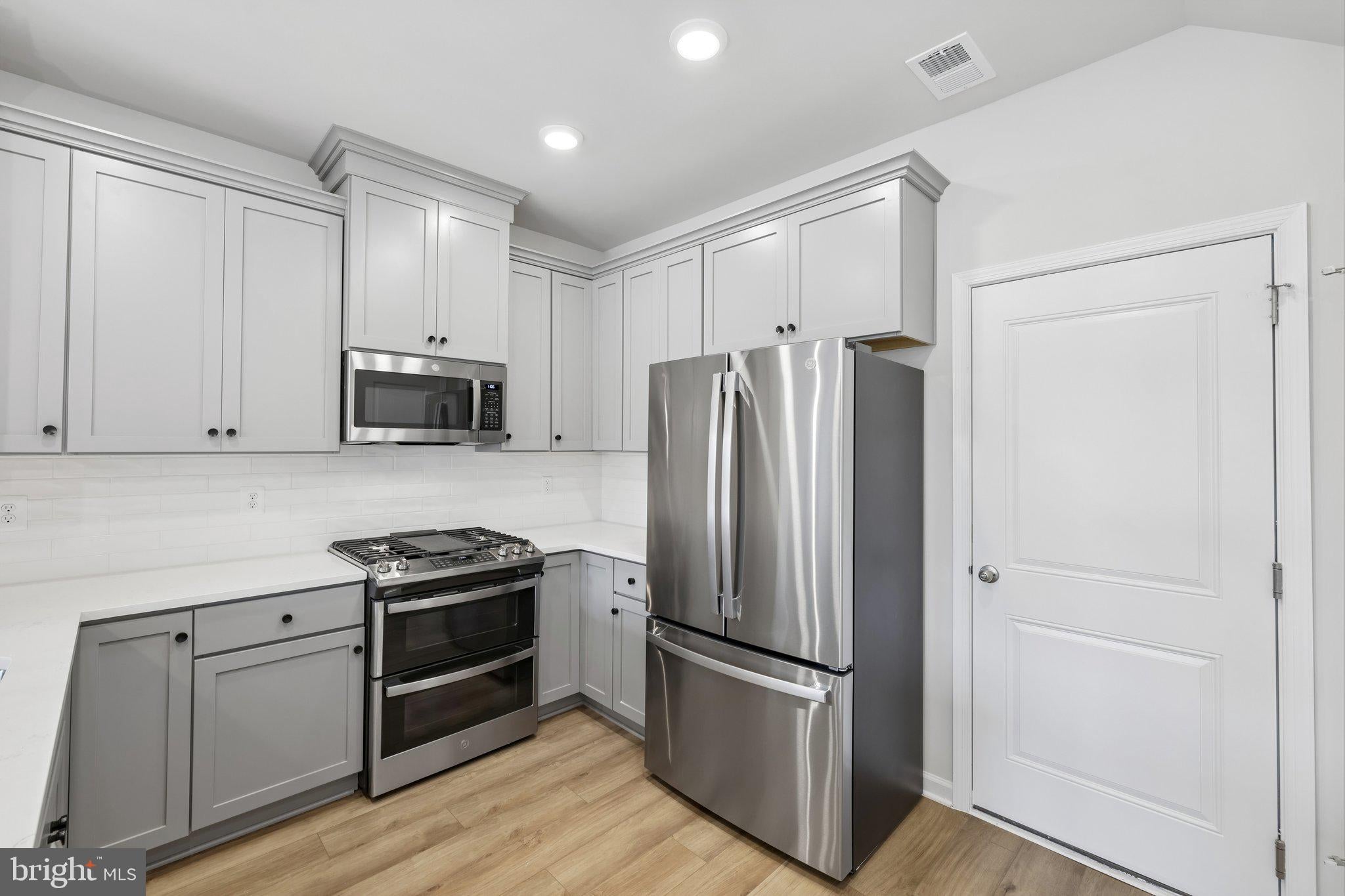 19542 VILLAGE WALK DRIVE