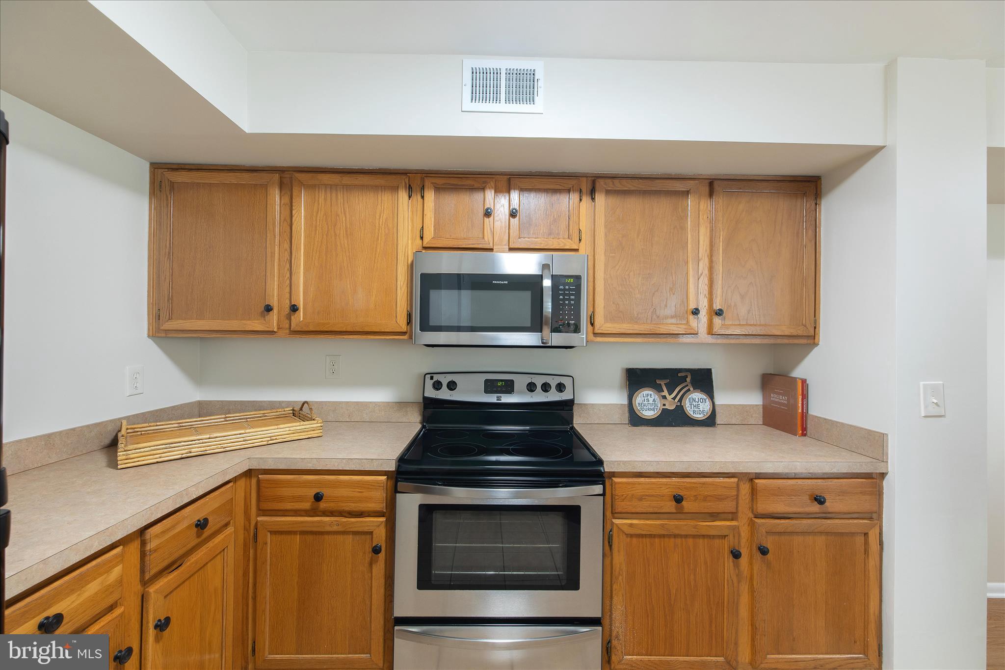 ANNAPOLIS OVERLOOK - Residential