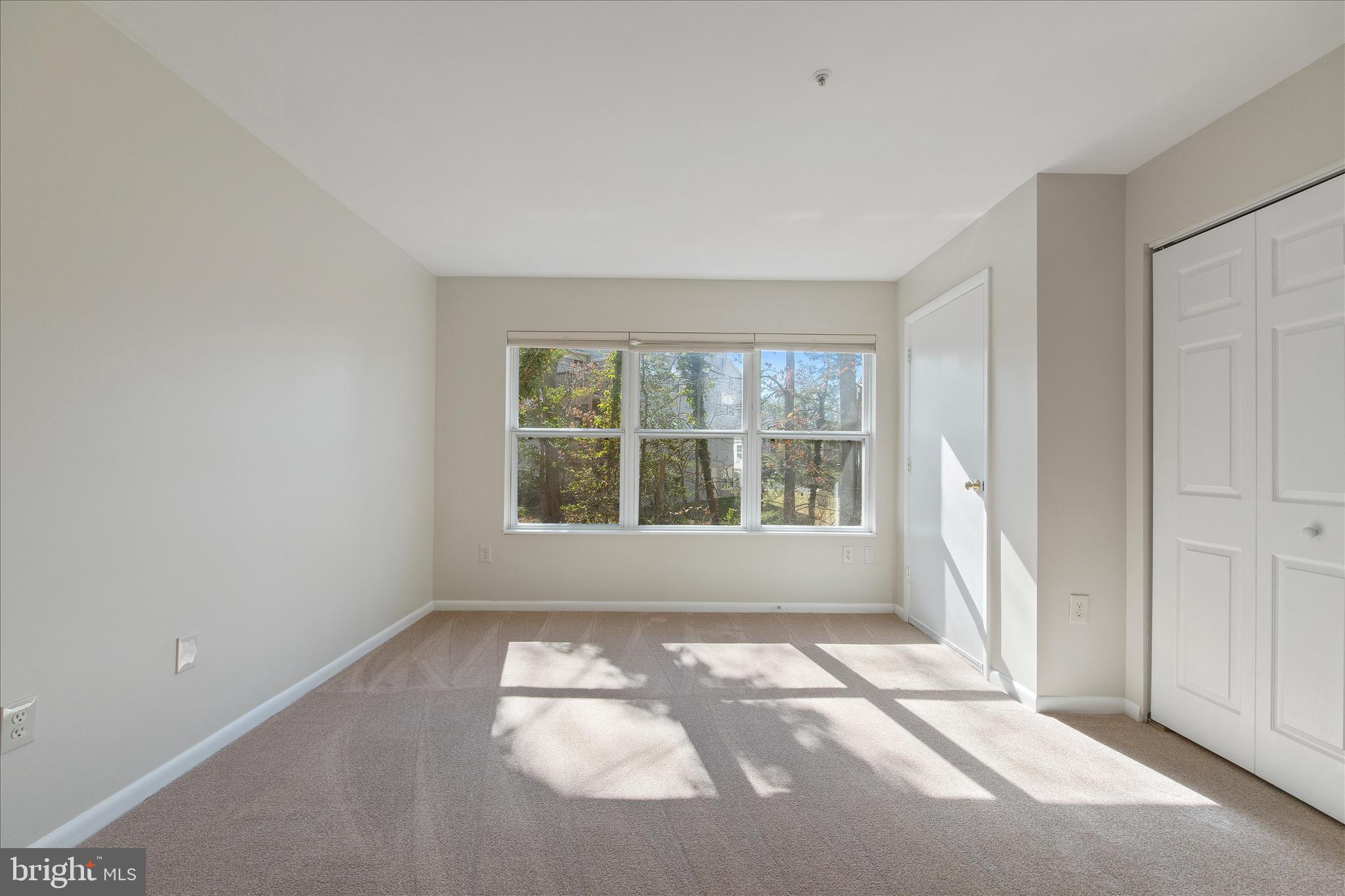 ANNAPOLIS OVERLOOK - Residential