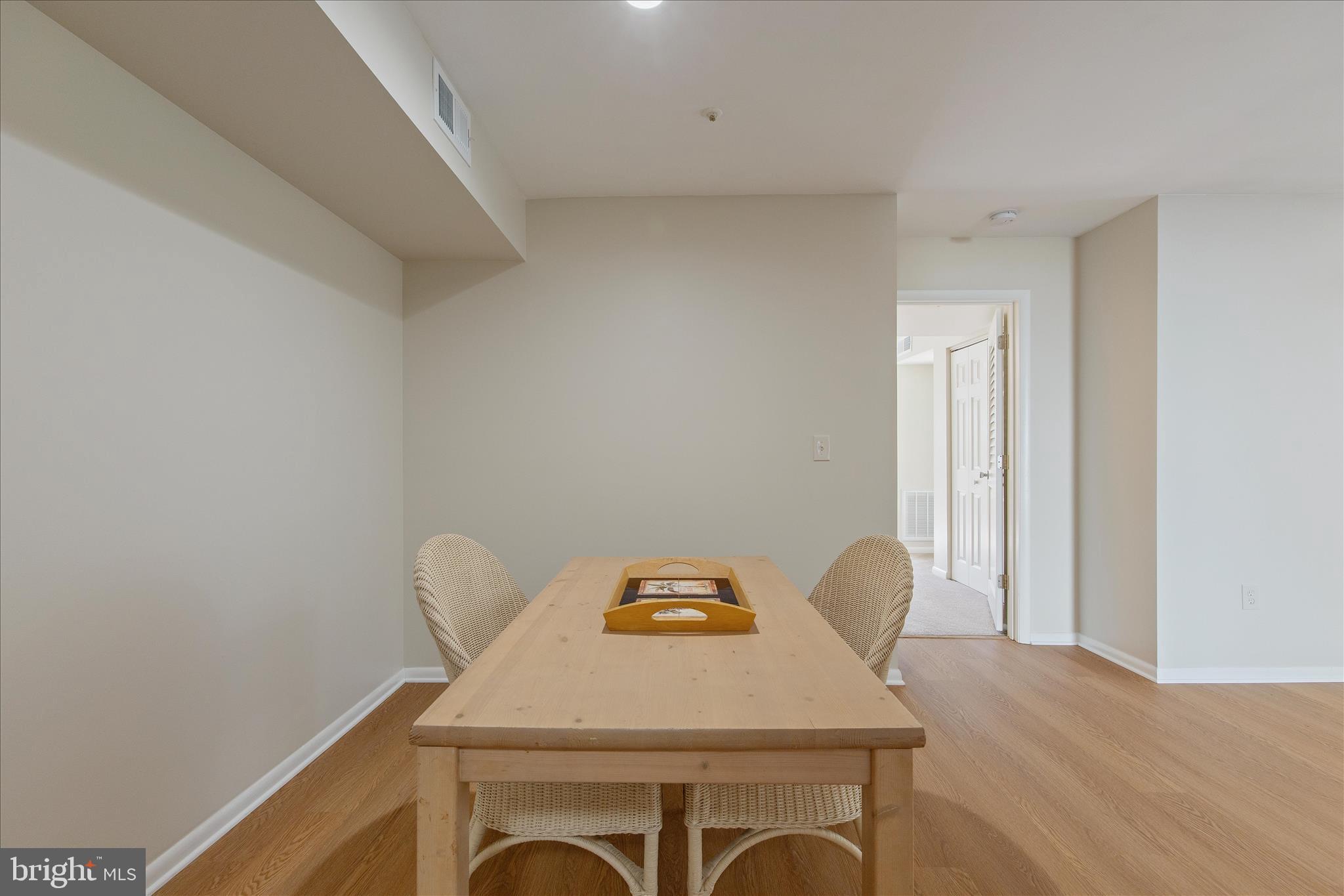 ANNAPOLIS OVERLOOK - Residential