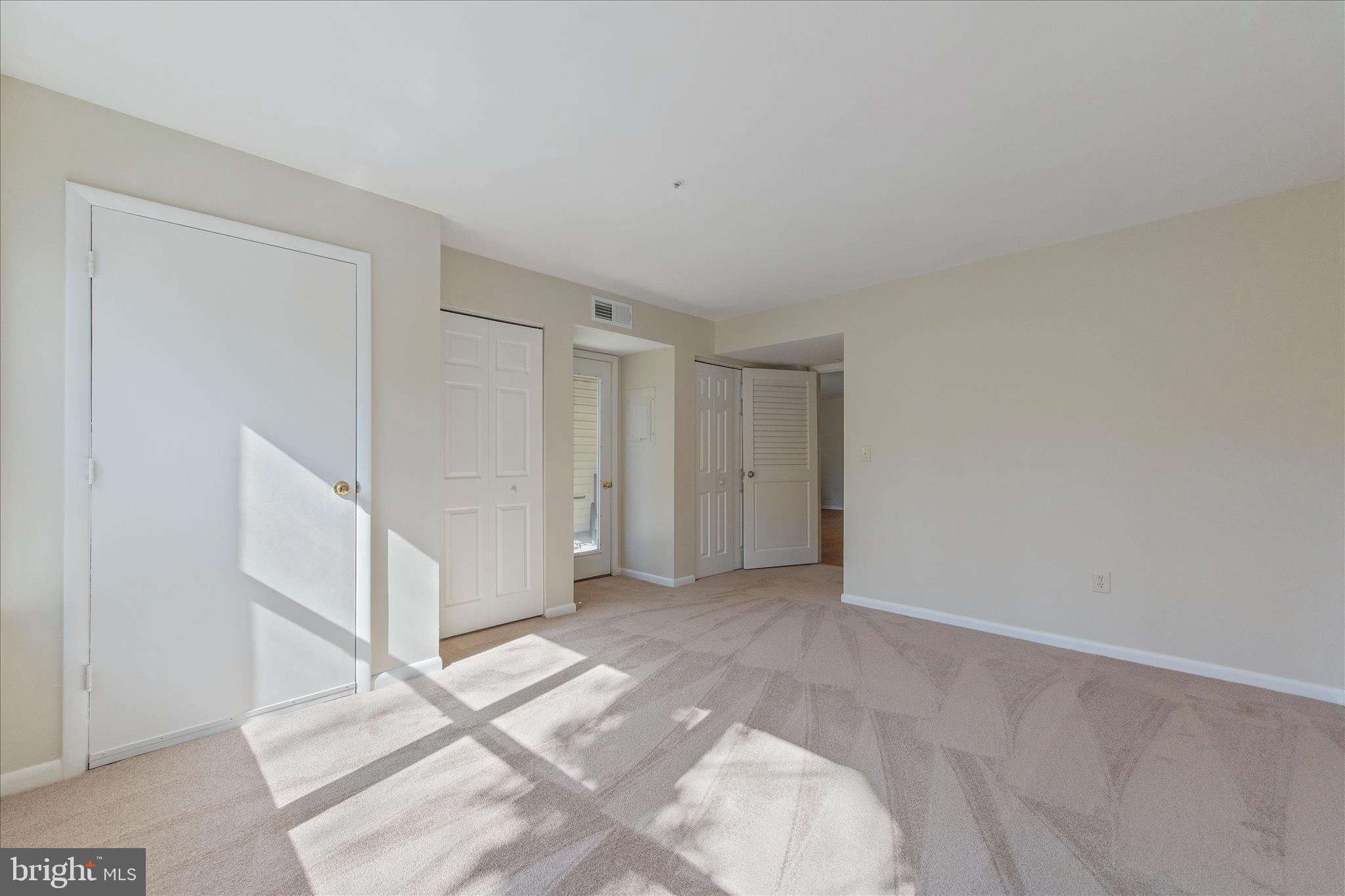 ANNAPOLIS OVERLOOK - Residential