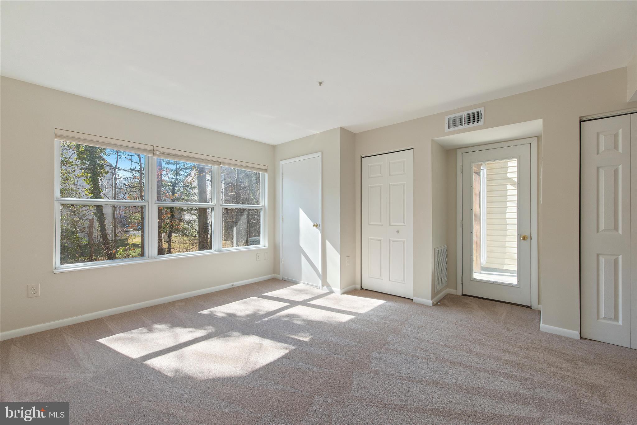 ANNAPOLIS OVERLOOK - Residential