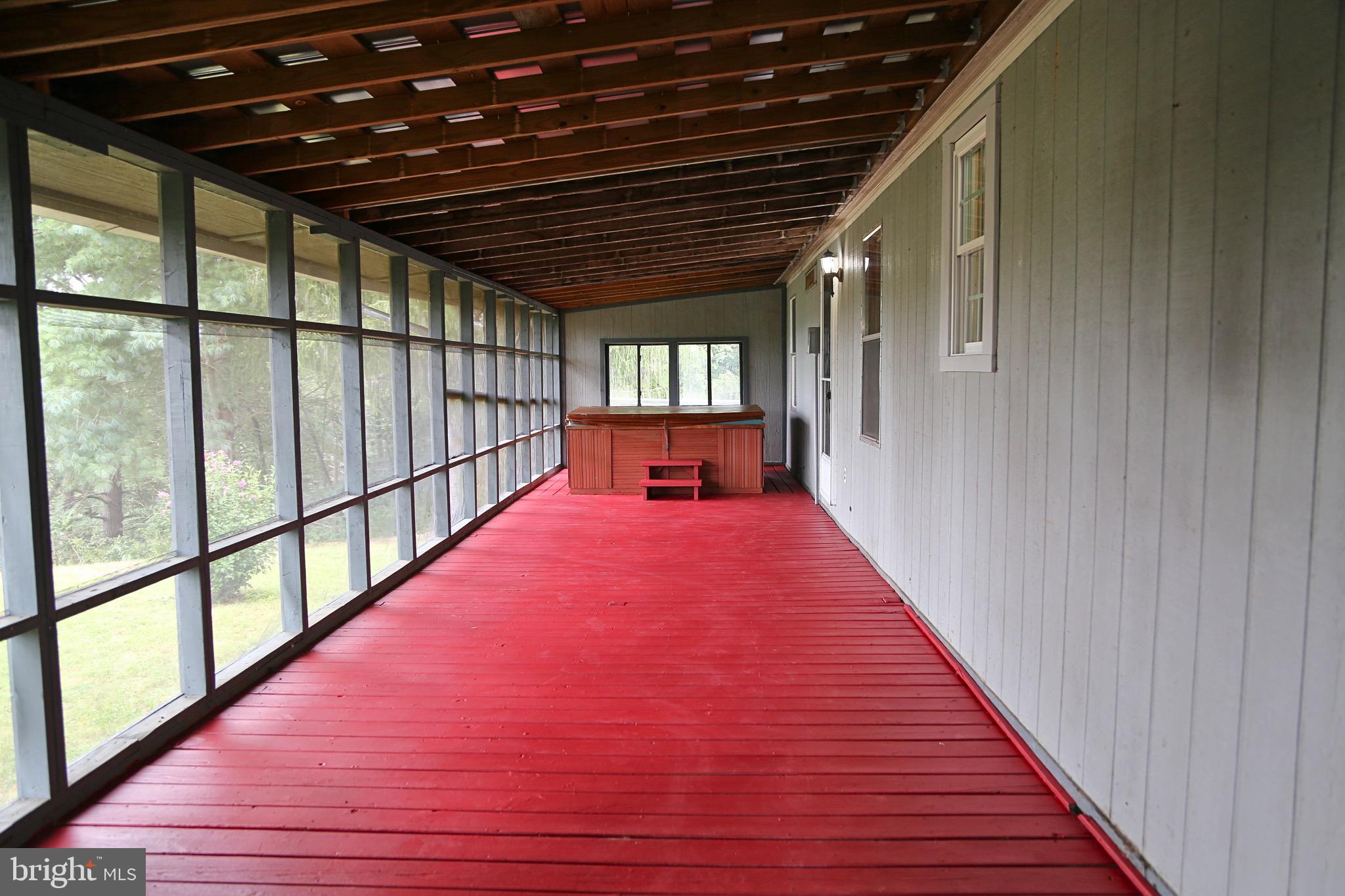 MATHIAS EST - Residential