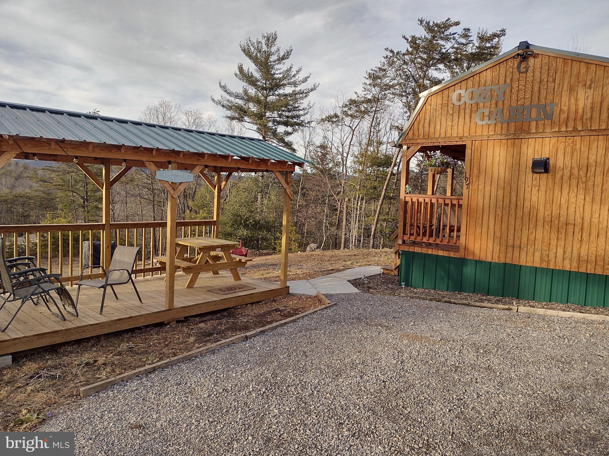 MATHIAS EST - Residential