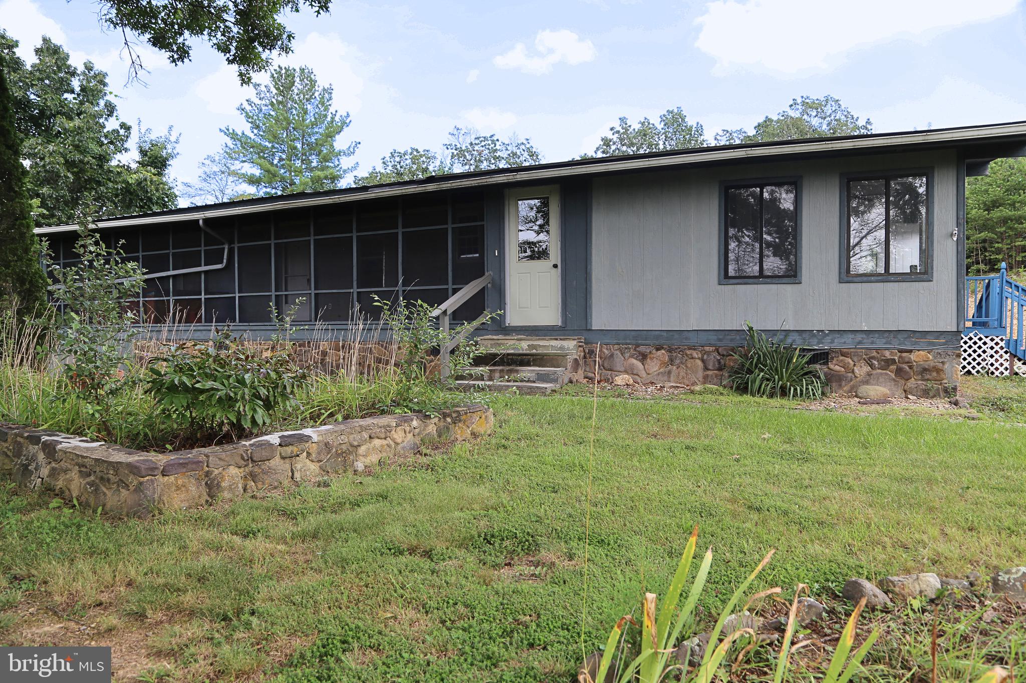 MATHIAS EST - Residential