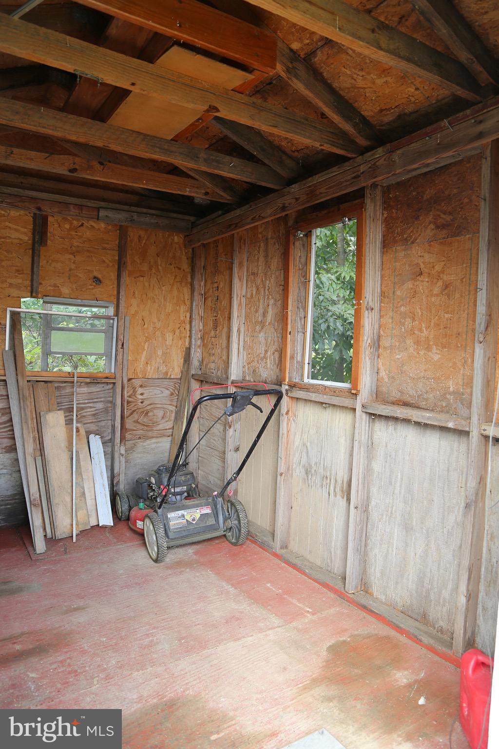 MATHIAS EST - Residential