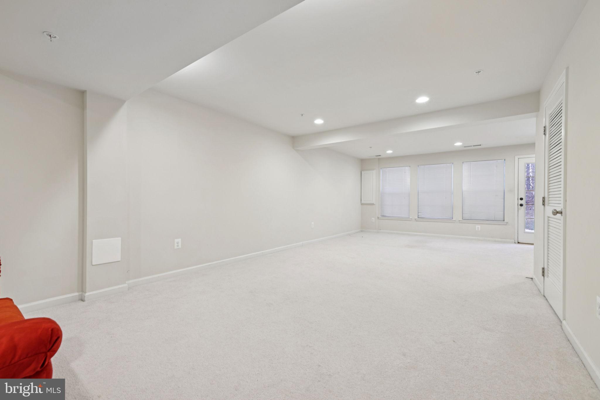 VILLAGES OF URBANA - Residential