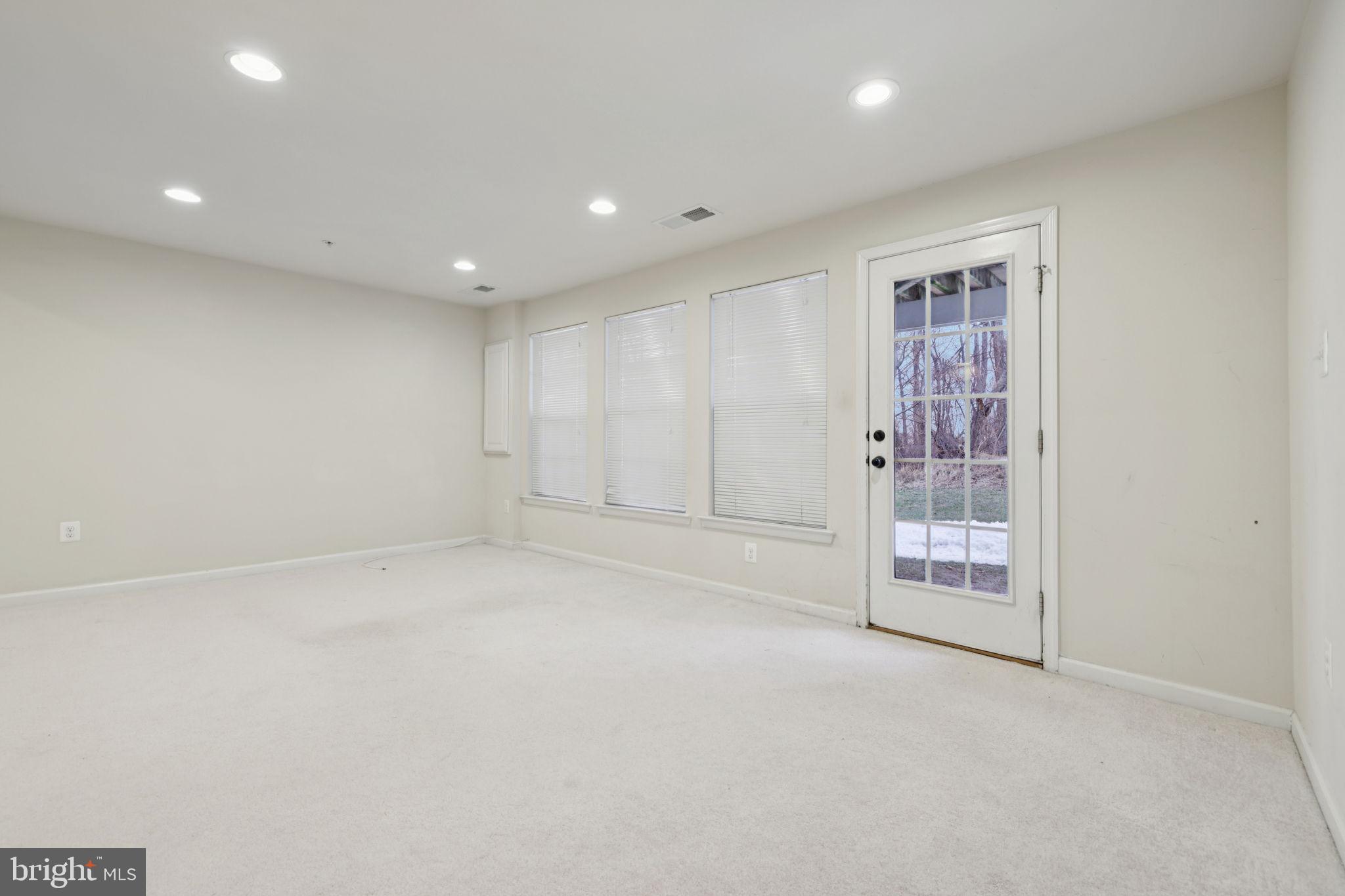 VILLAGES OF URBANA - Residential