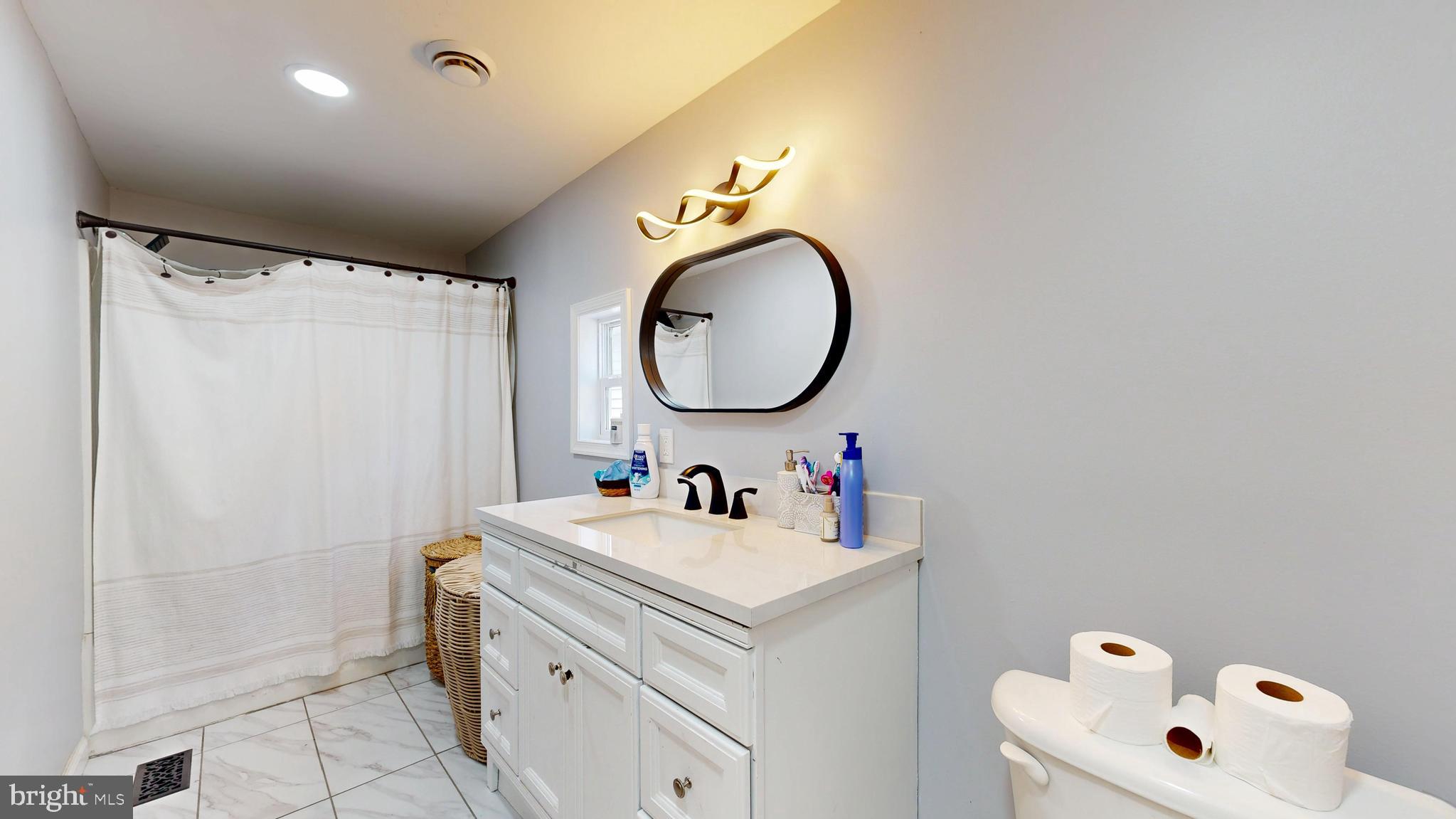 BAY CITY - Residential