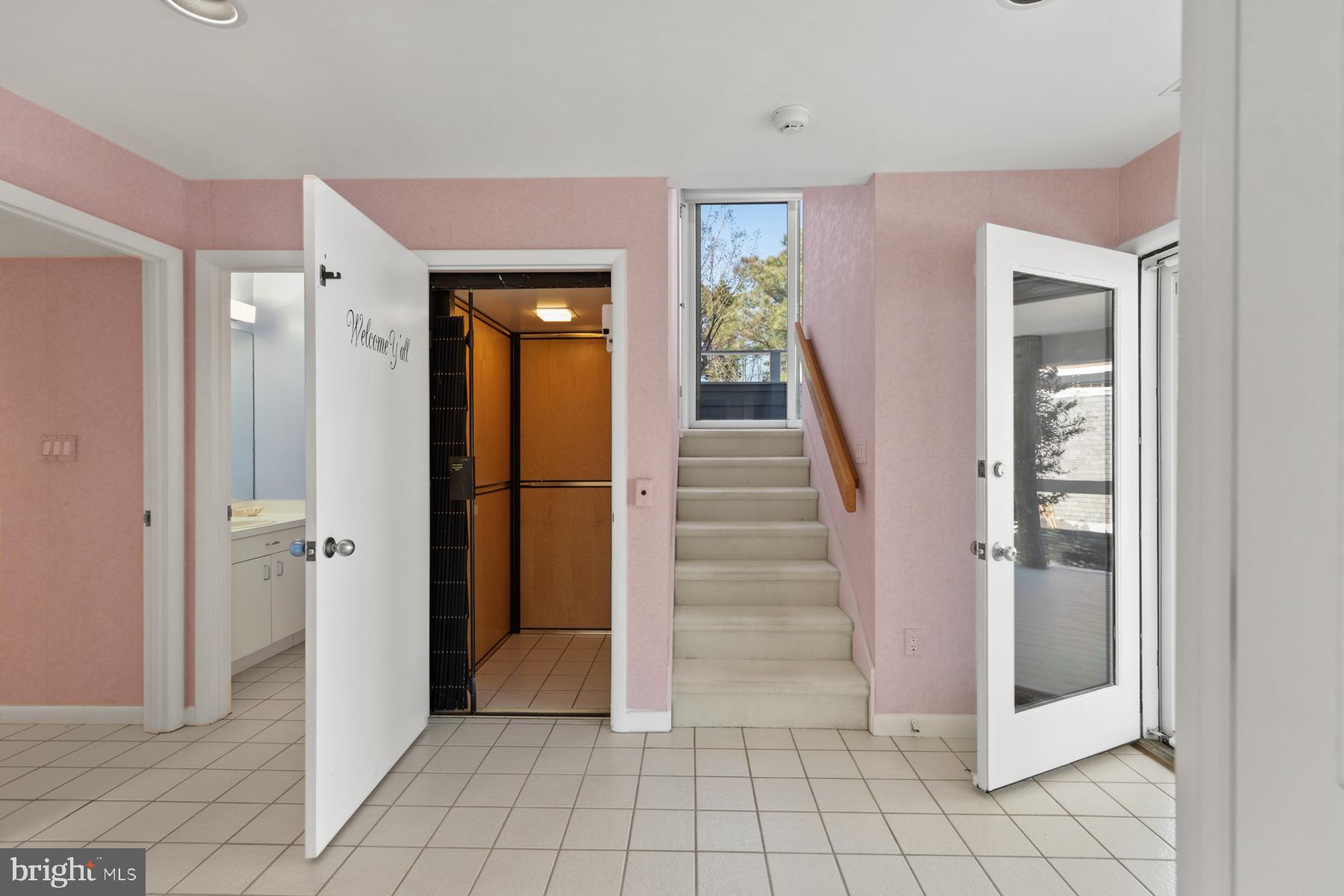 GULLS NEST - Residential