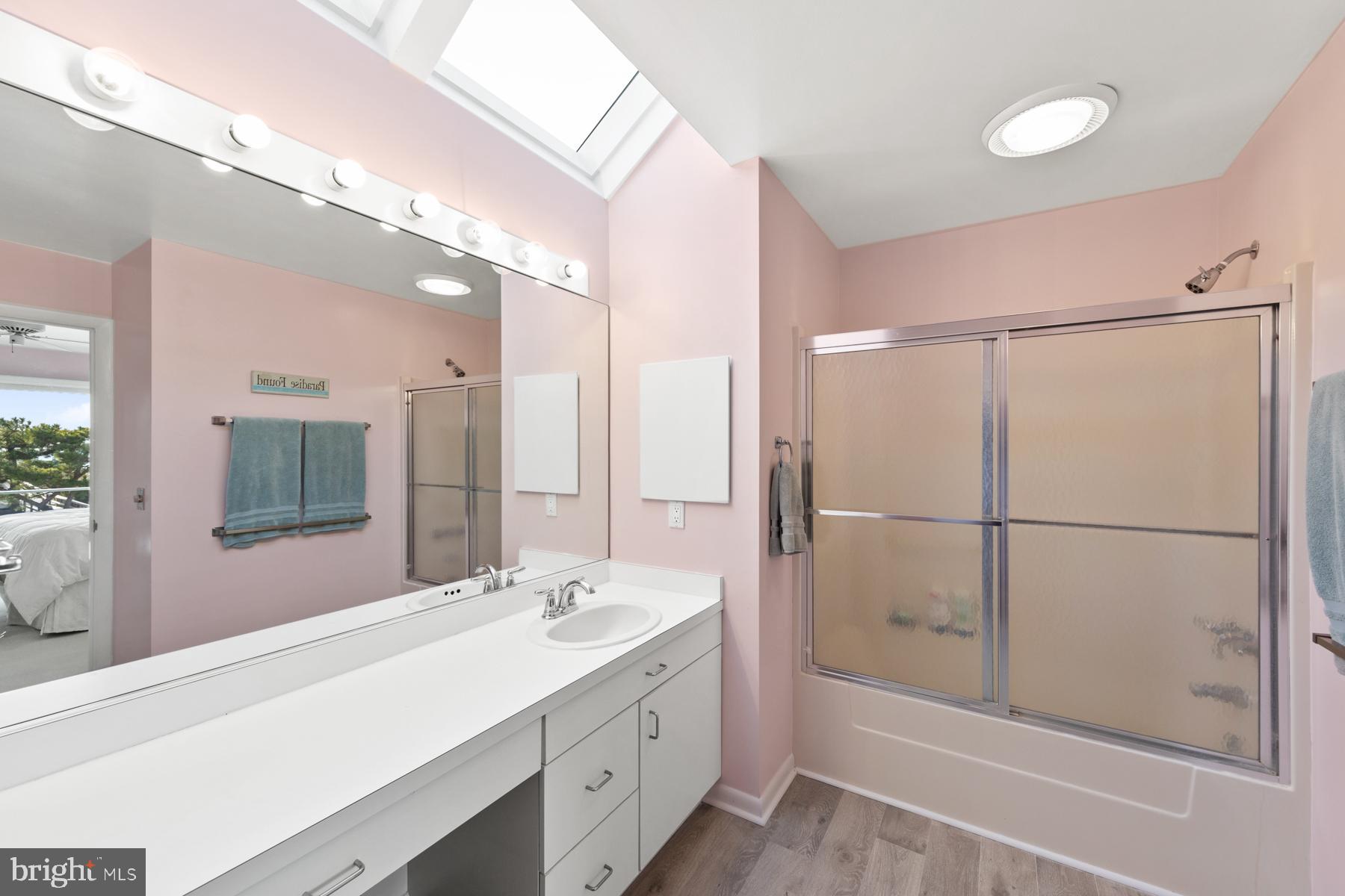 GULLS NEST - Residential