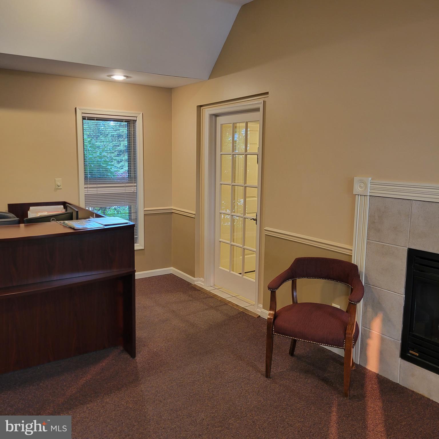 BUCHANAN TRAIL EAST - Commercial Lease