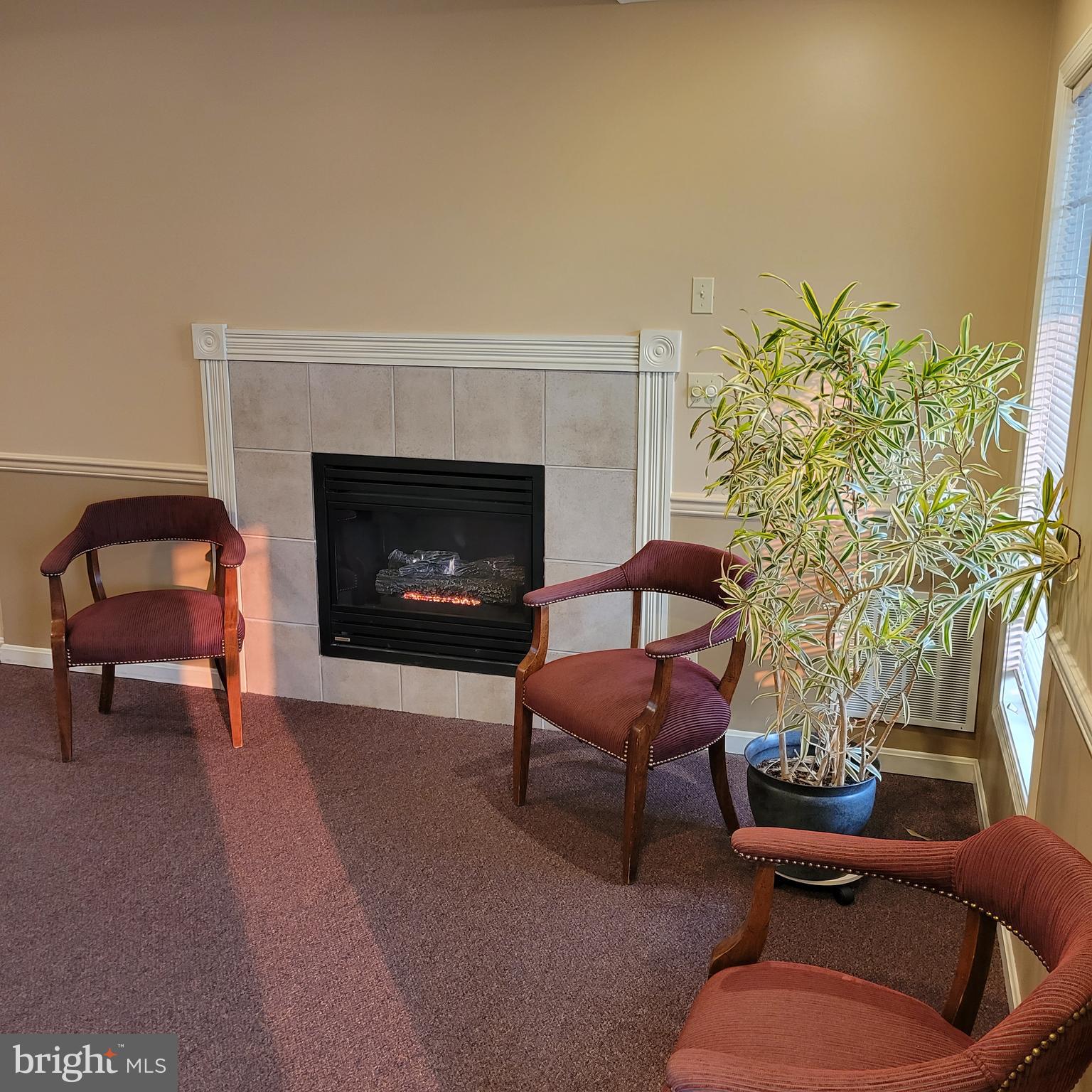 BUCHANAN TRAIL EAST - Commercial Lease