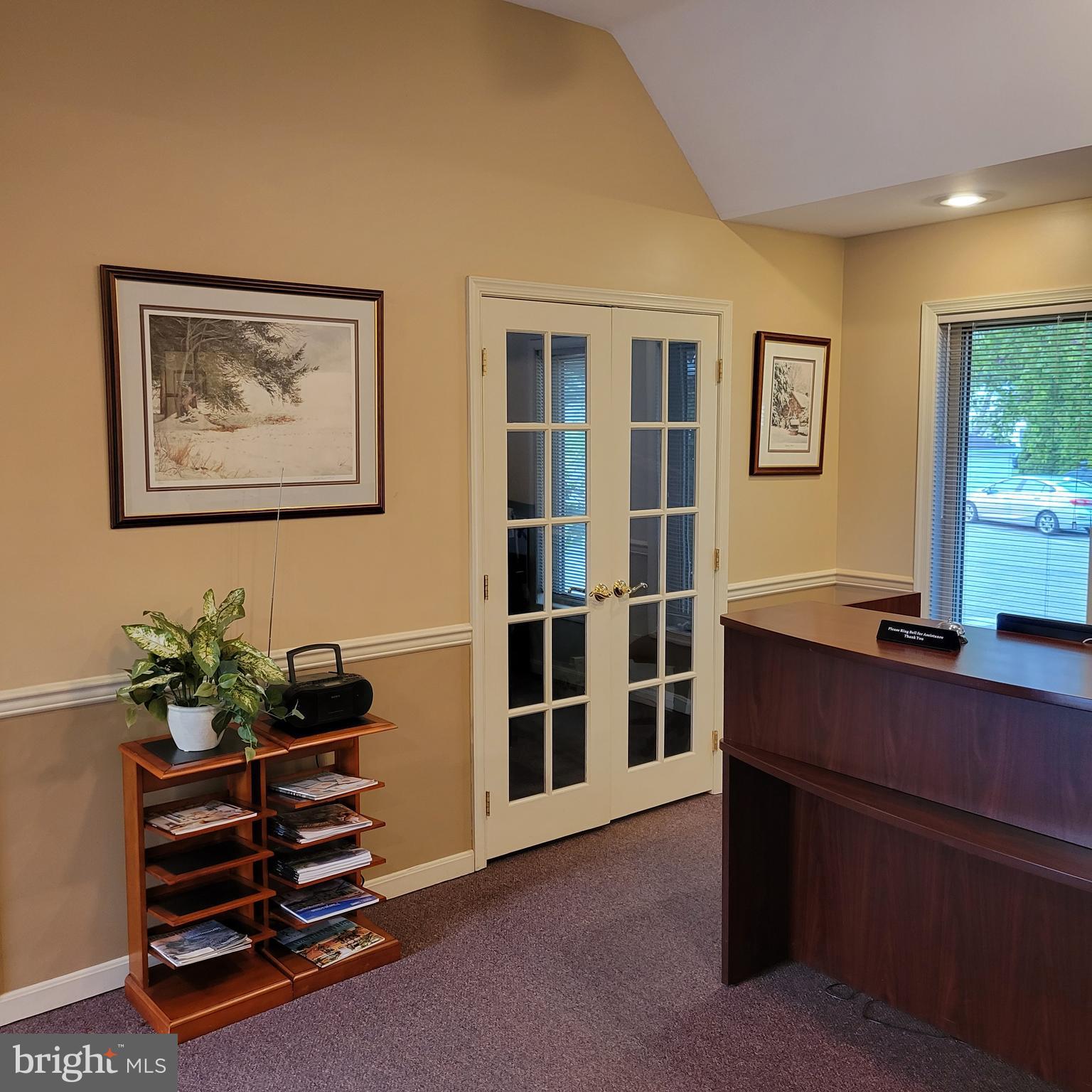 BUCHANAN TRAIL EAST - Commercial Lease