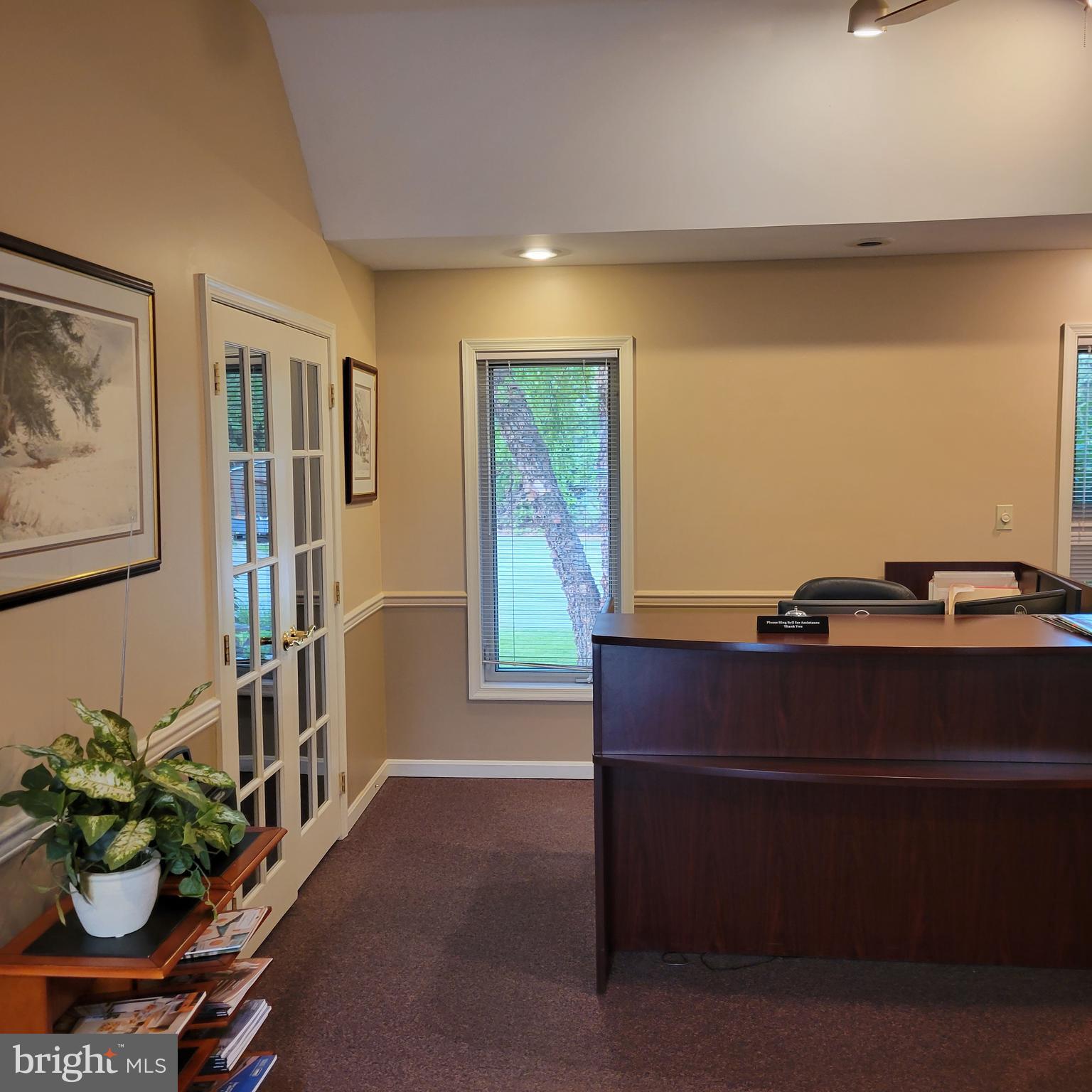 BUCHANAN TRAIL EAST - Commercial Lease