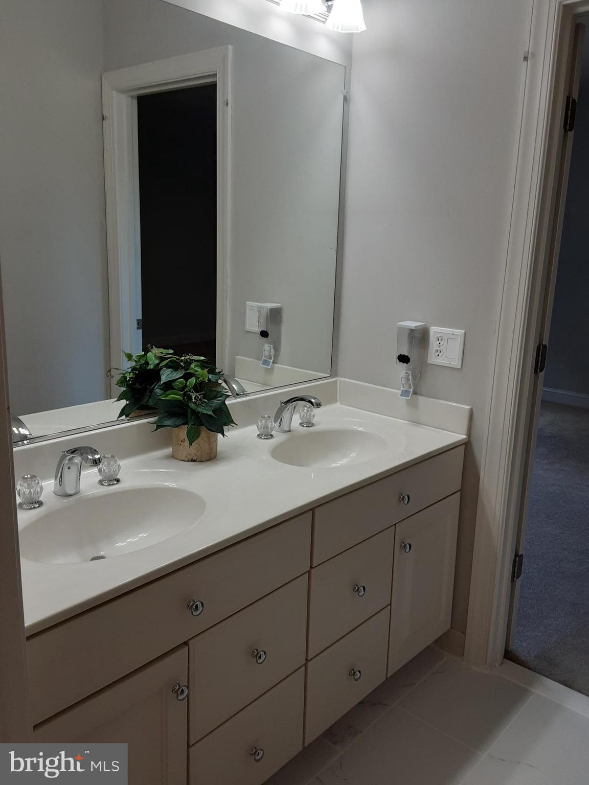 WINDSONG-PLAT 1> - Residential