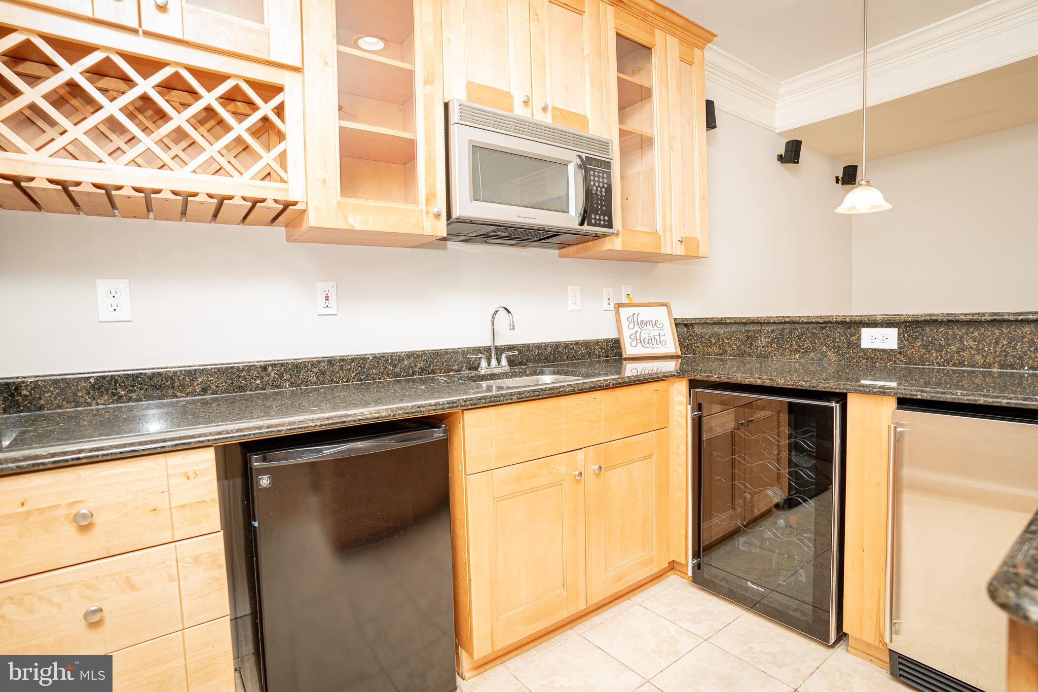 WINDSONG-PLAT 1> - Residential