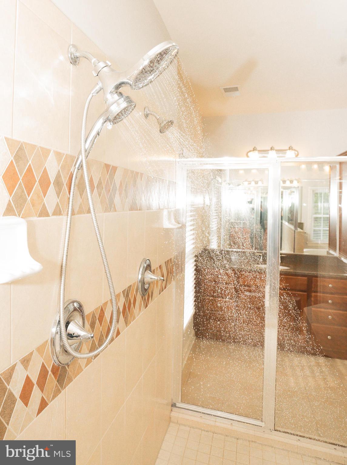 WINDSONG-PLAT 1> - Residential