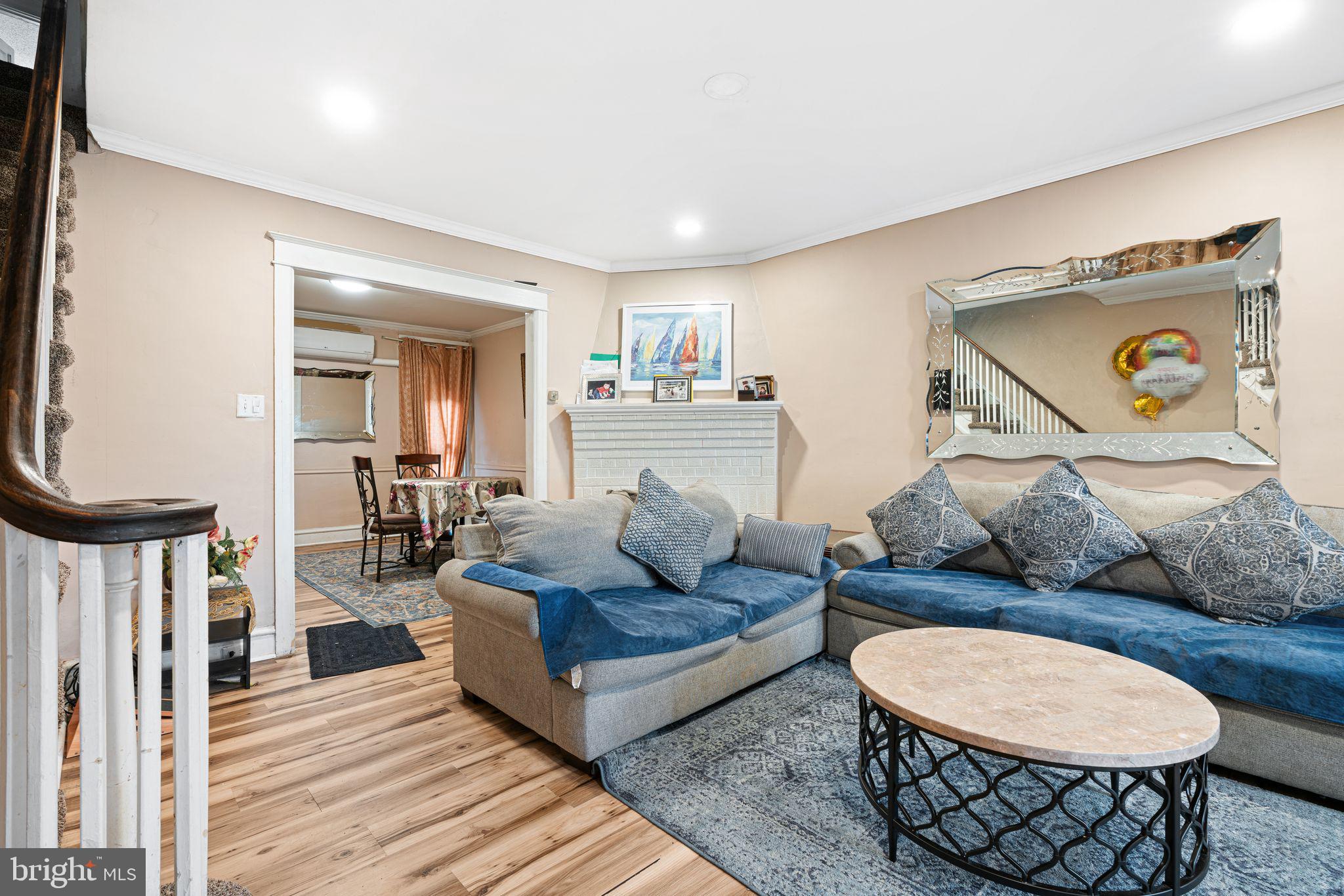 MAYFAIR - Residential