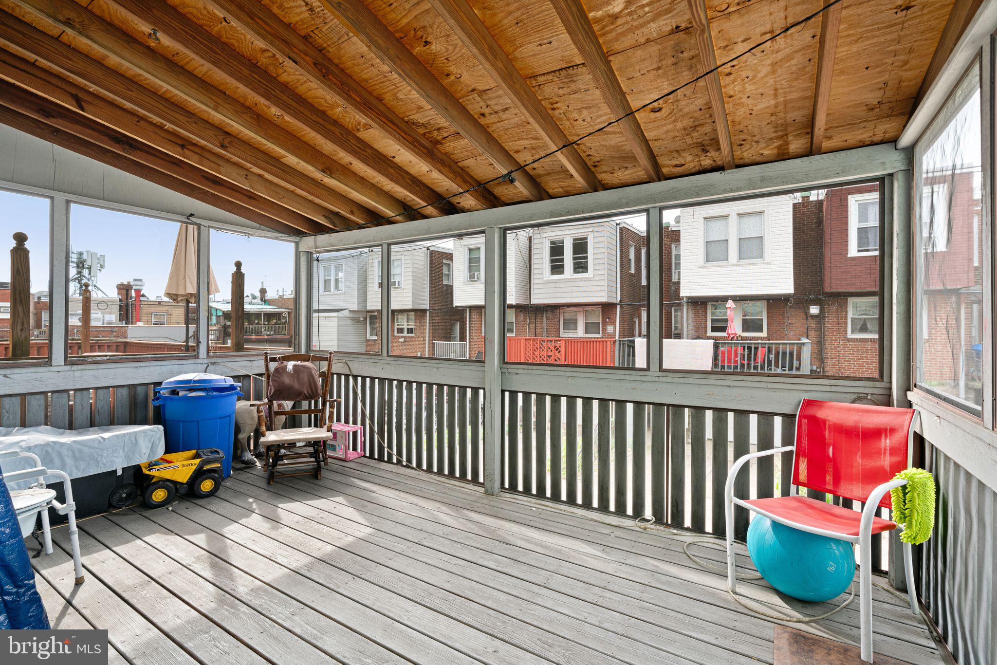 MAYFAIR - Residential