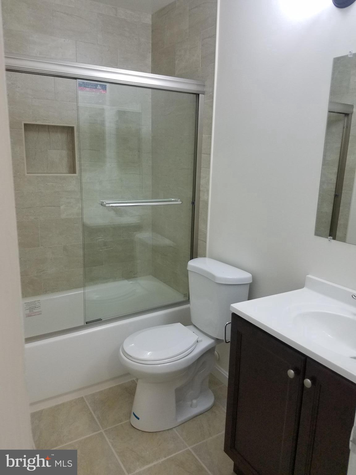 WALKERS CHOICE - Residential Lease