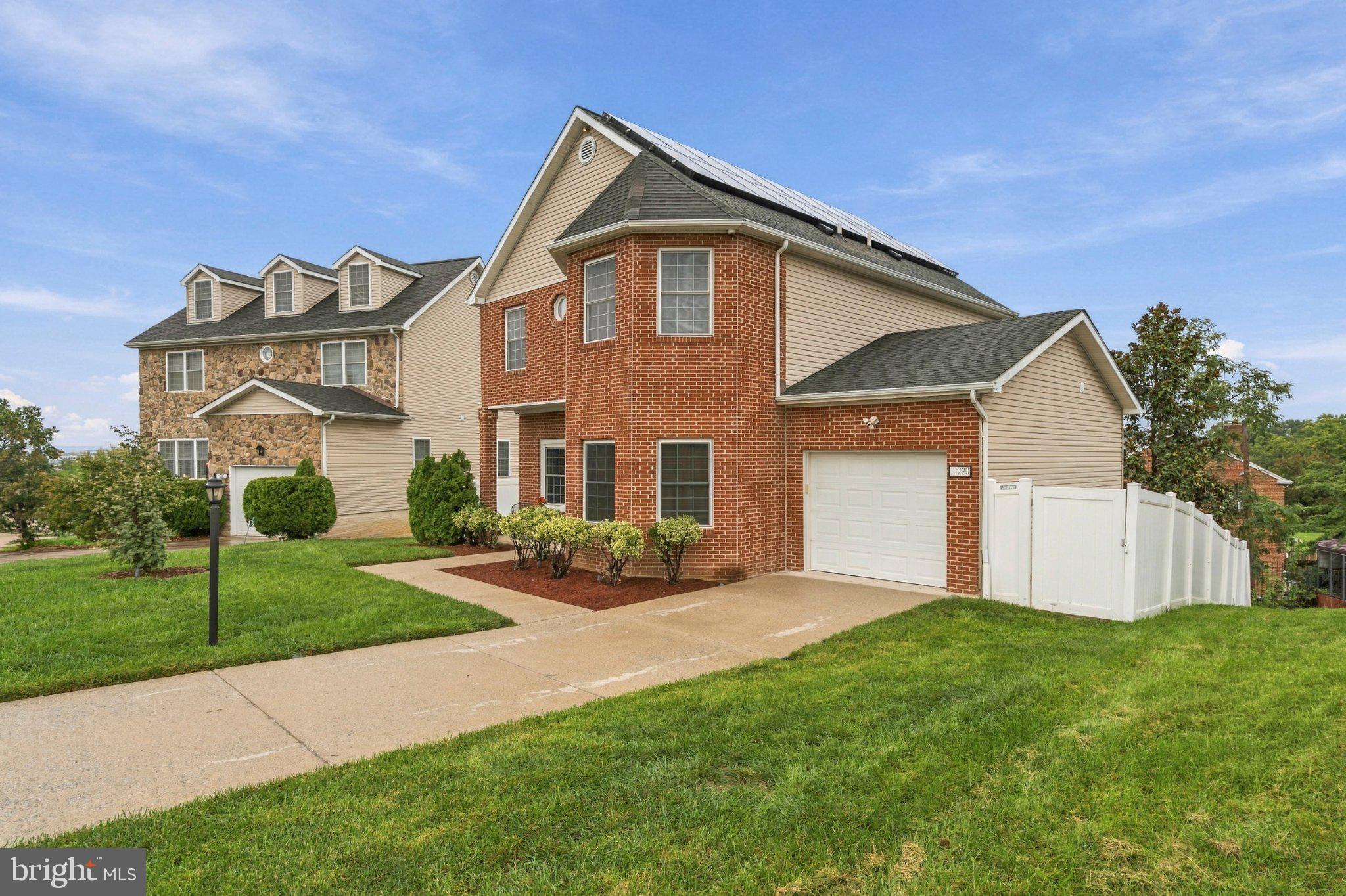 1990 RETTA GILLIAM COURT SE