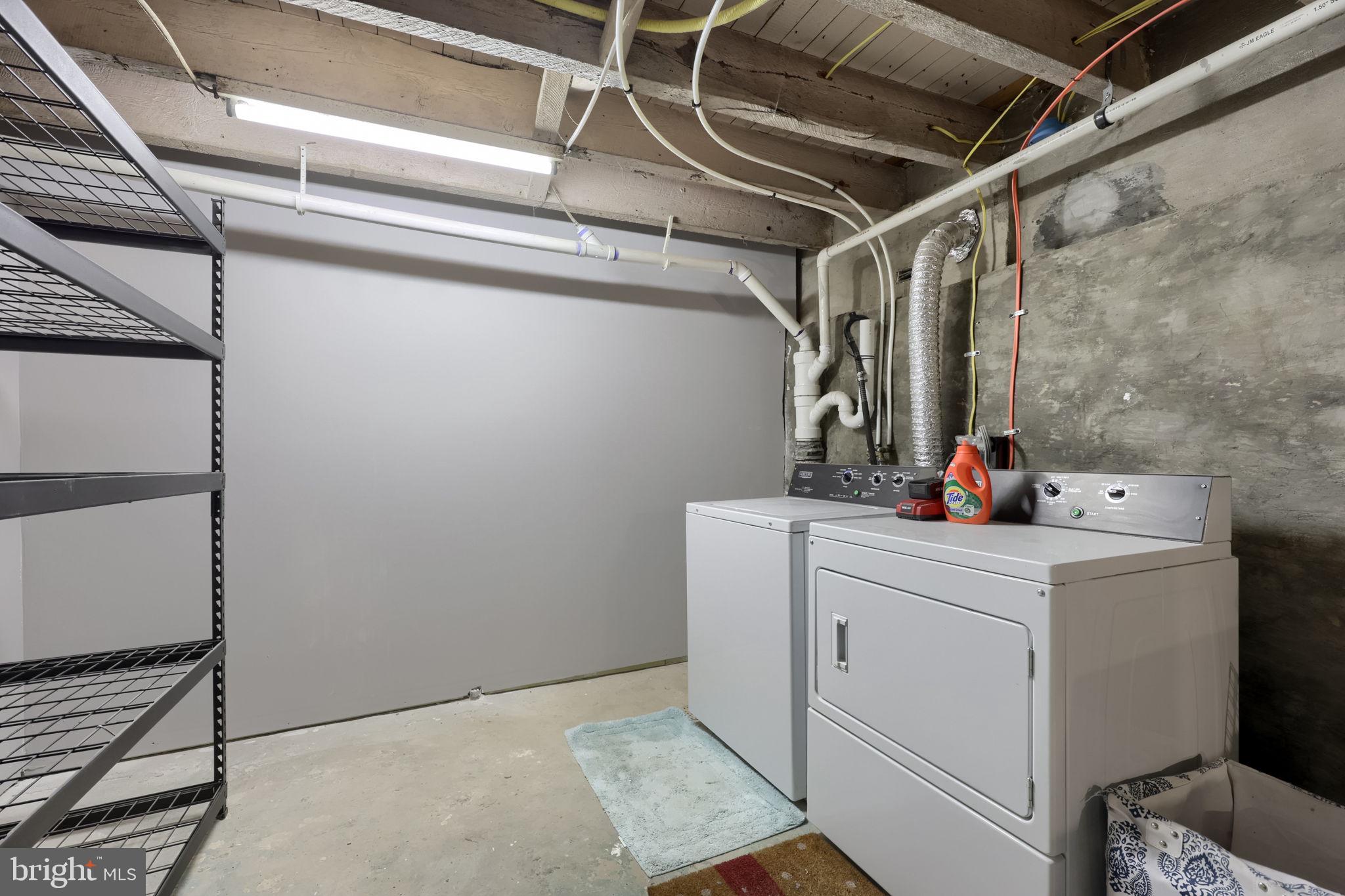 DOWNTOWN LANCASTER - Residential