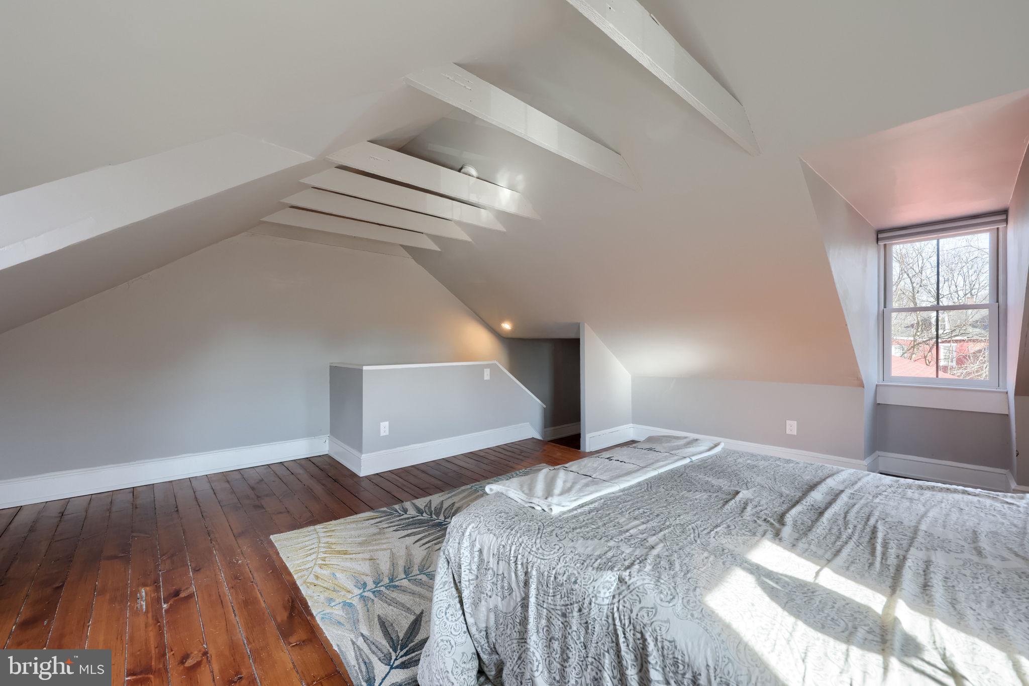 DOWNTOWN LANCASTER - Residential