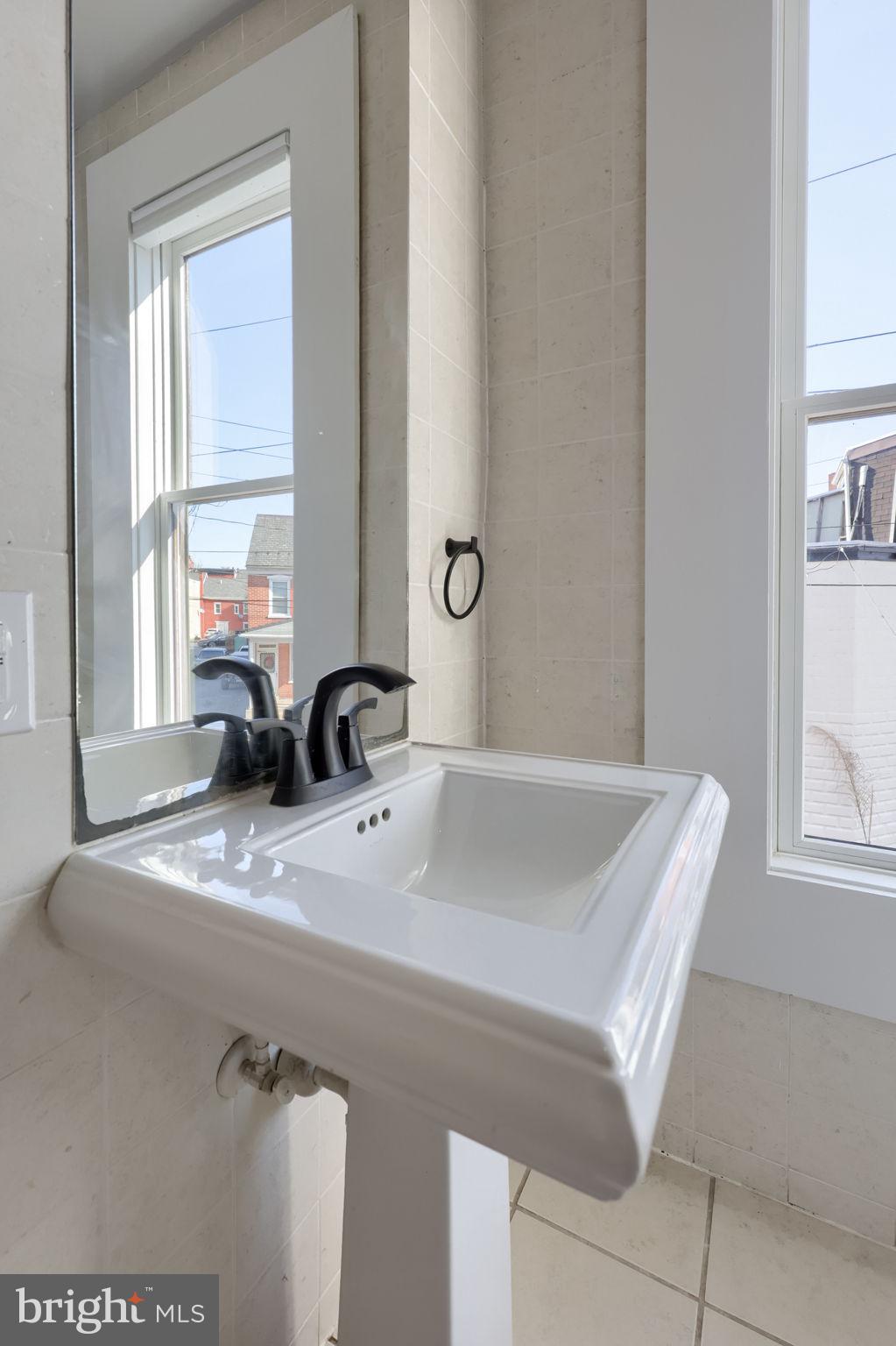 DOWNTOWN LANCASTER - Residential