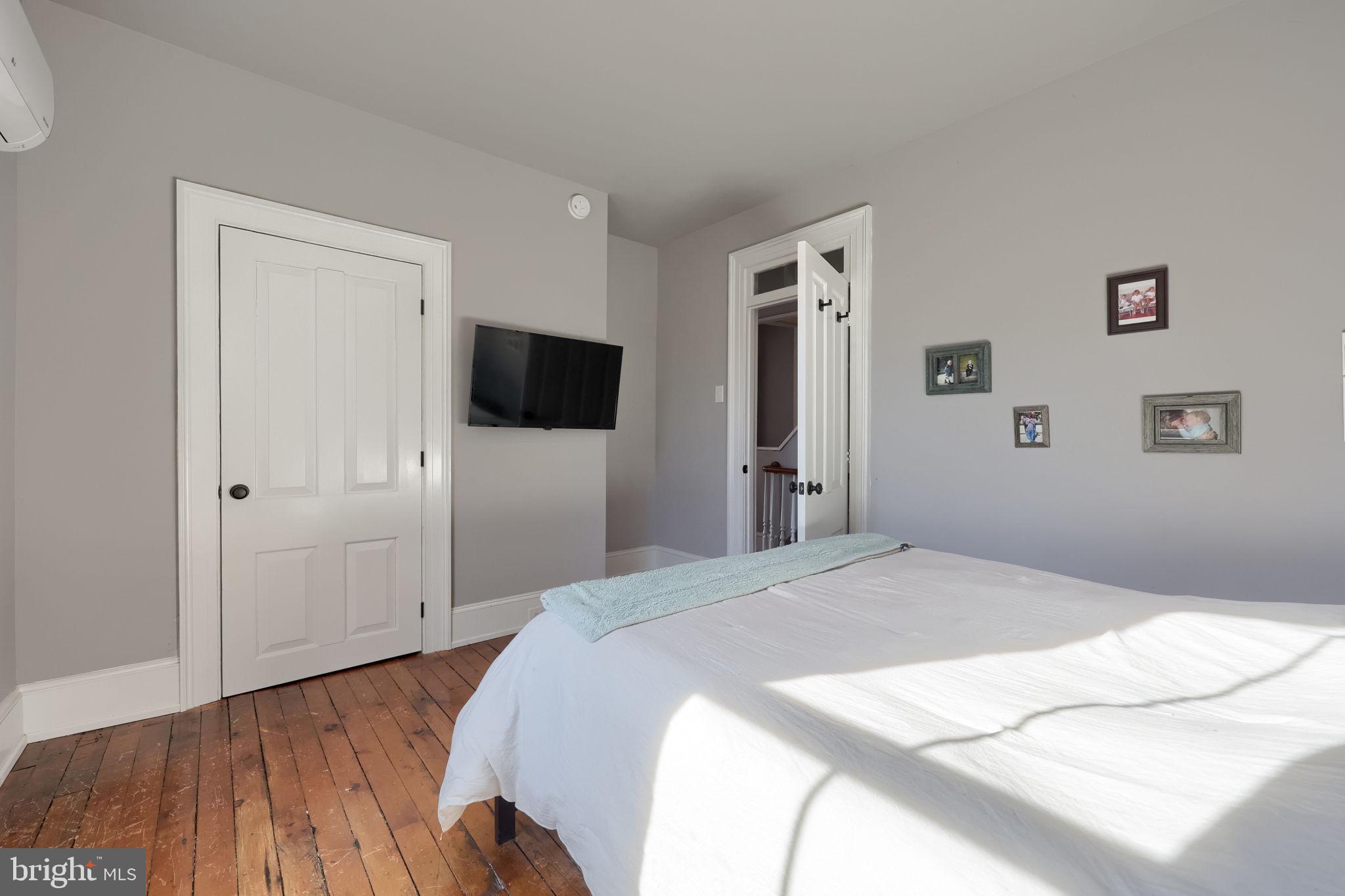 DOWNTOWN LANCASTER - Residential