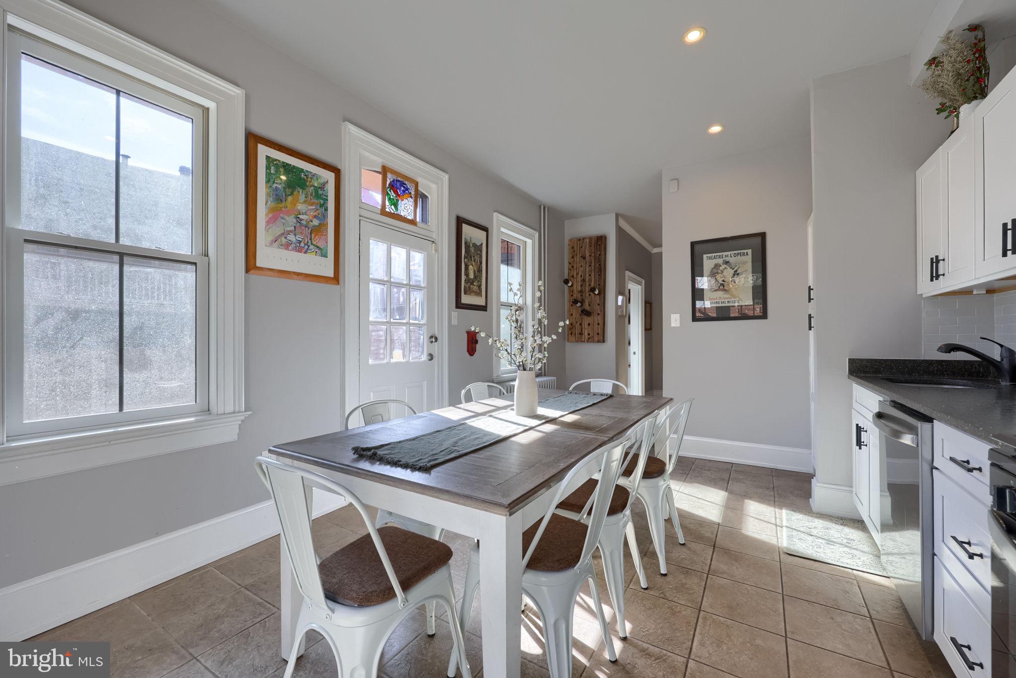 DOWNTOWN LANCASTER - Residential