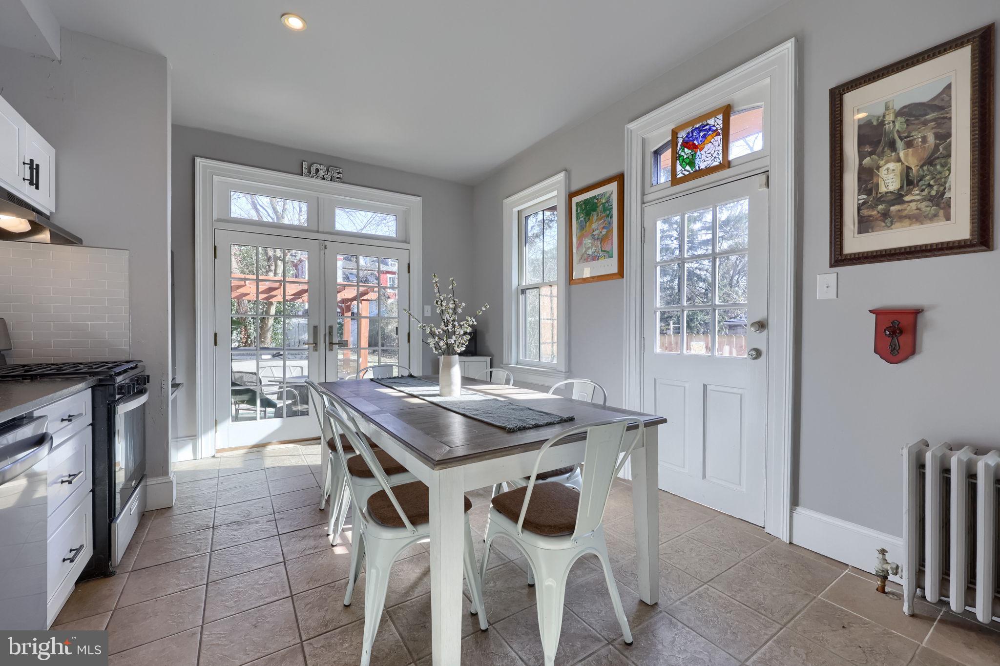 DOWNTOWN LANCASTER - Residential