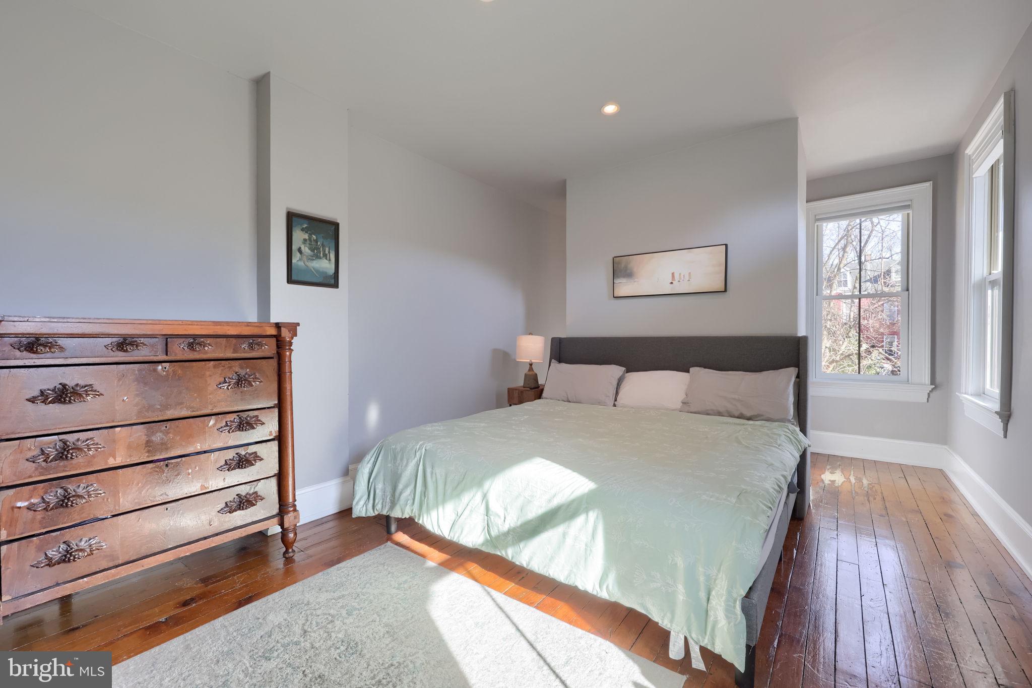 DOWNTOWN LANCASTER - Residential