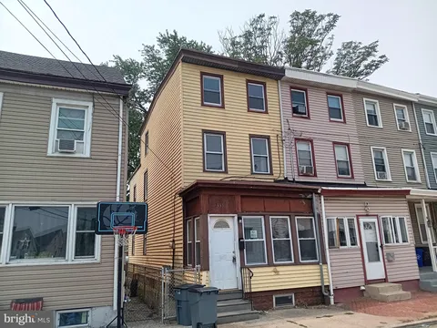 MLS: NJCD2122474