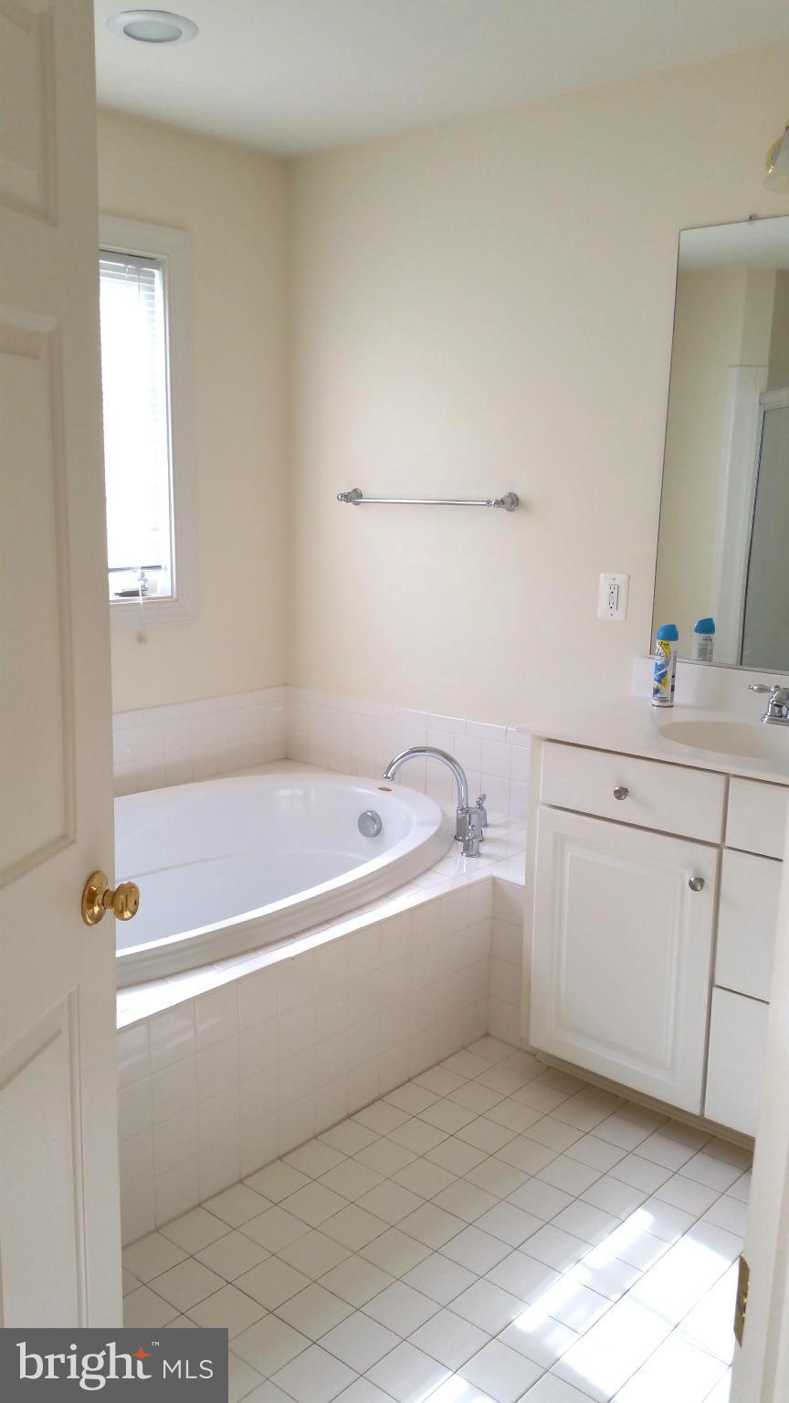 KIRKPATRICK FARMS - Residential Lease