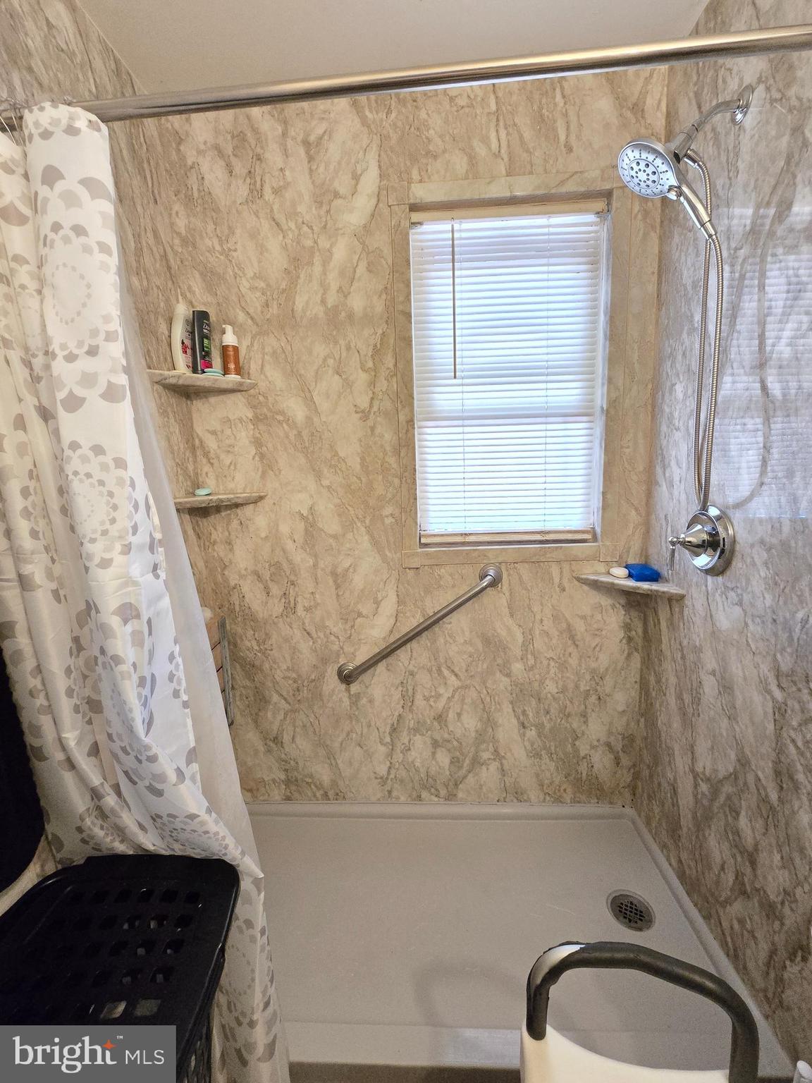 YALE HEIGHTS - Residential