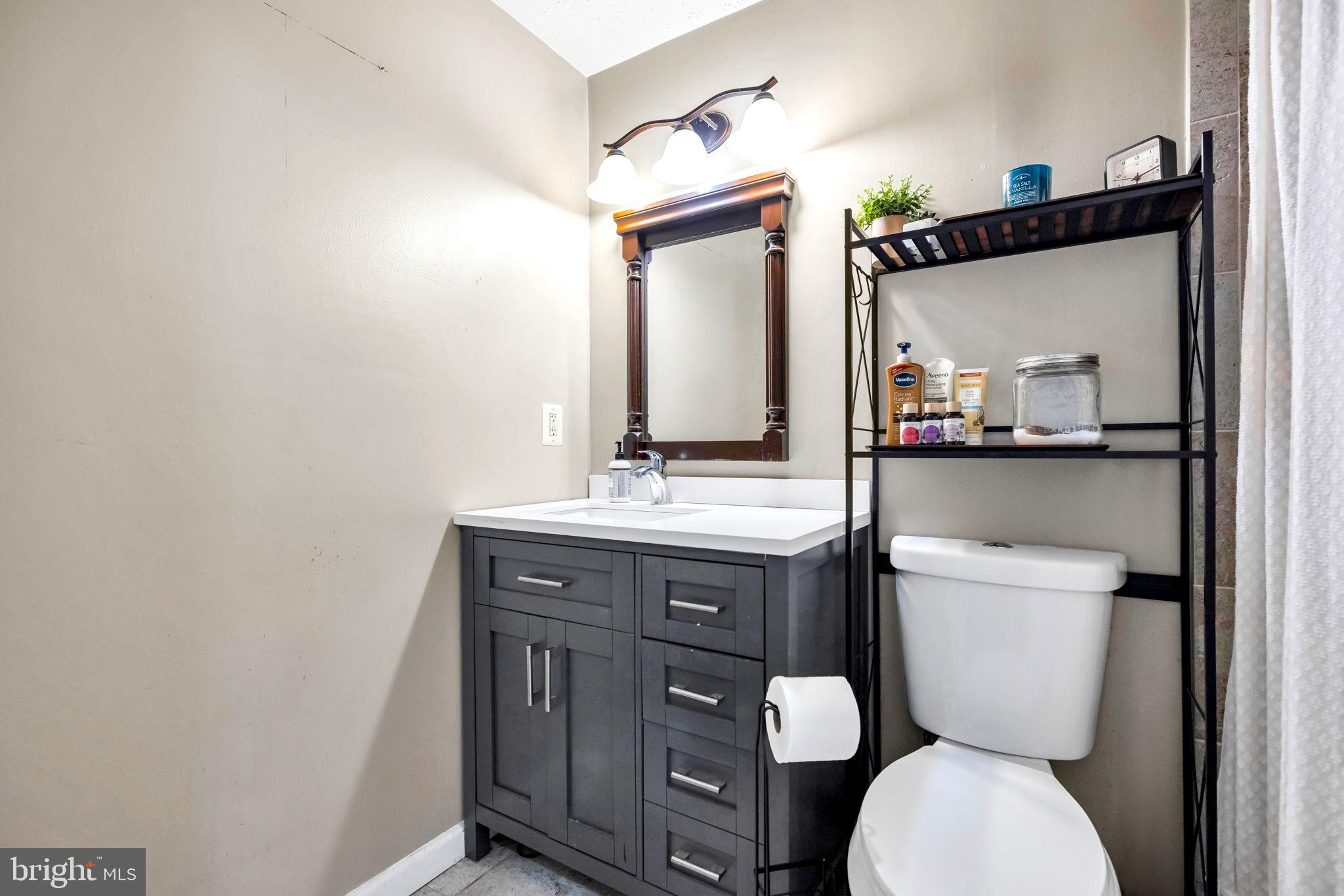 NEW BRITAIN - Residential