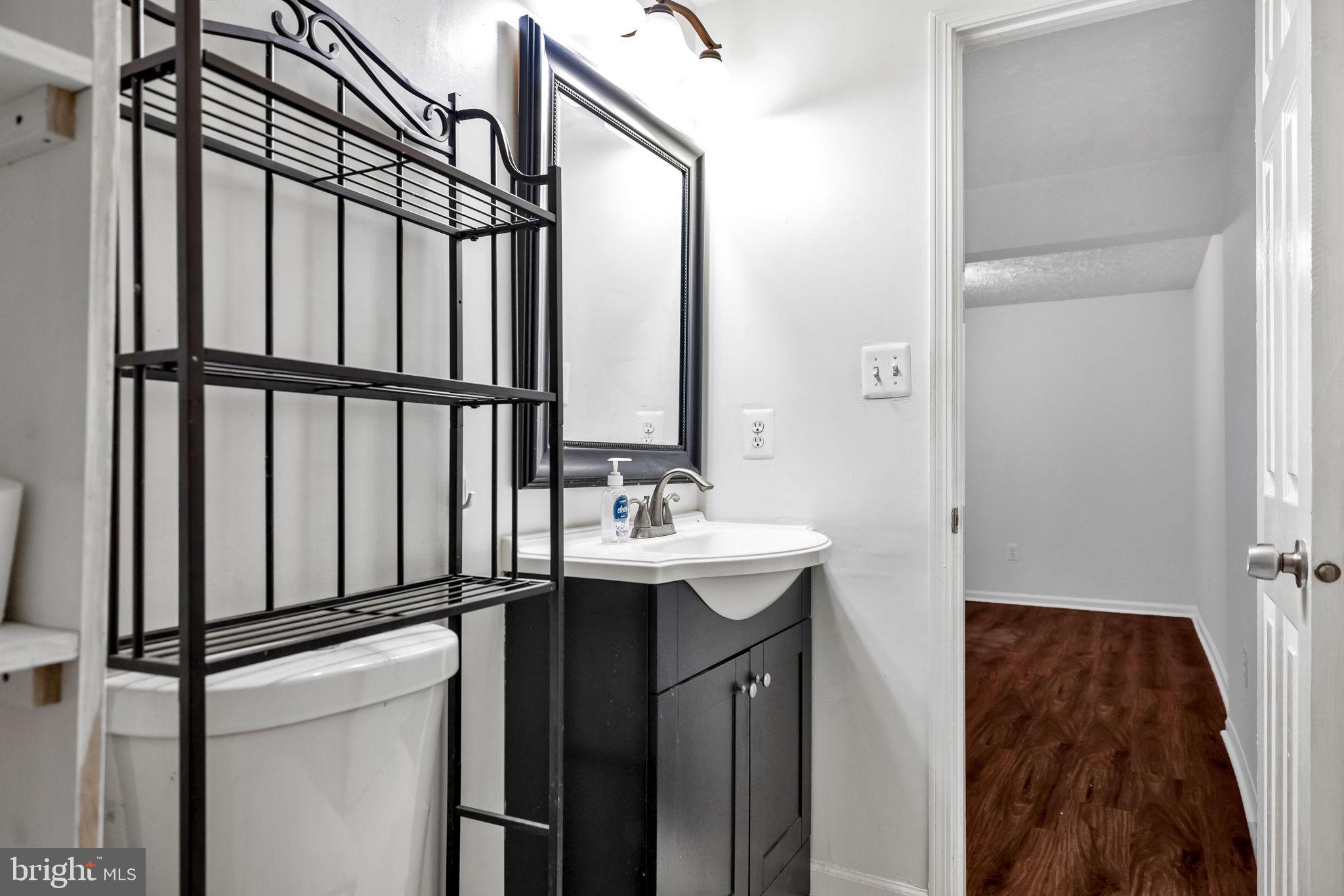 NEW BRITAIN - Residential