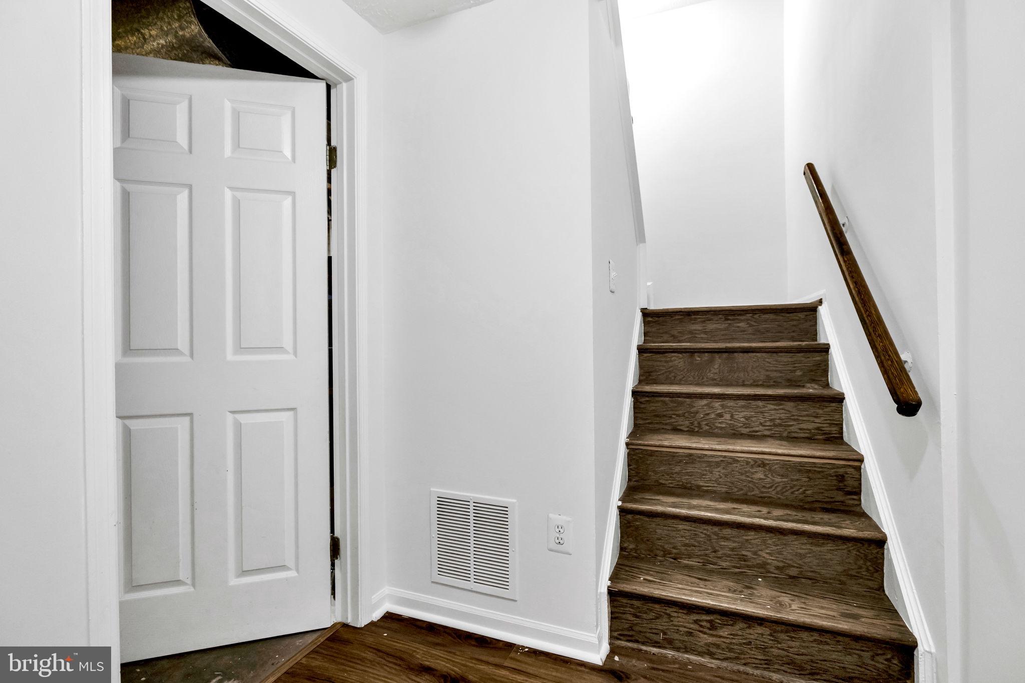 NEW BRITAIN - Residential