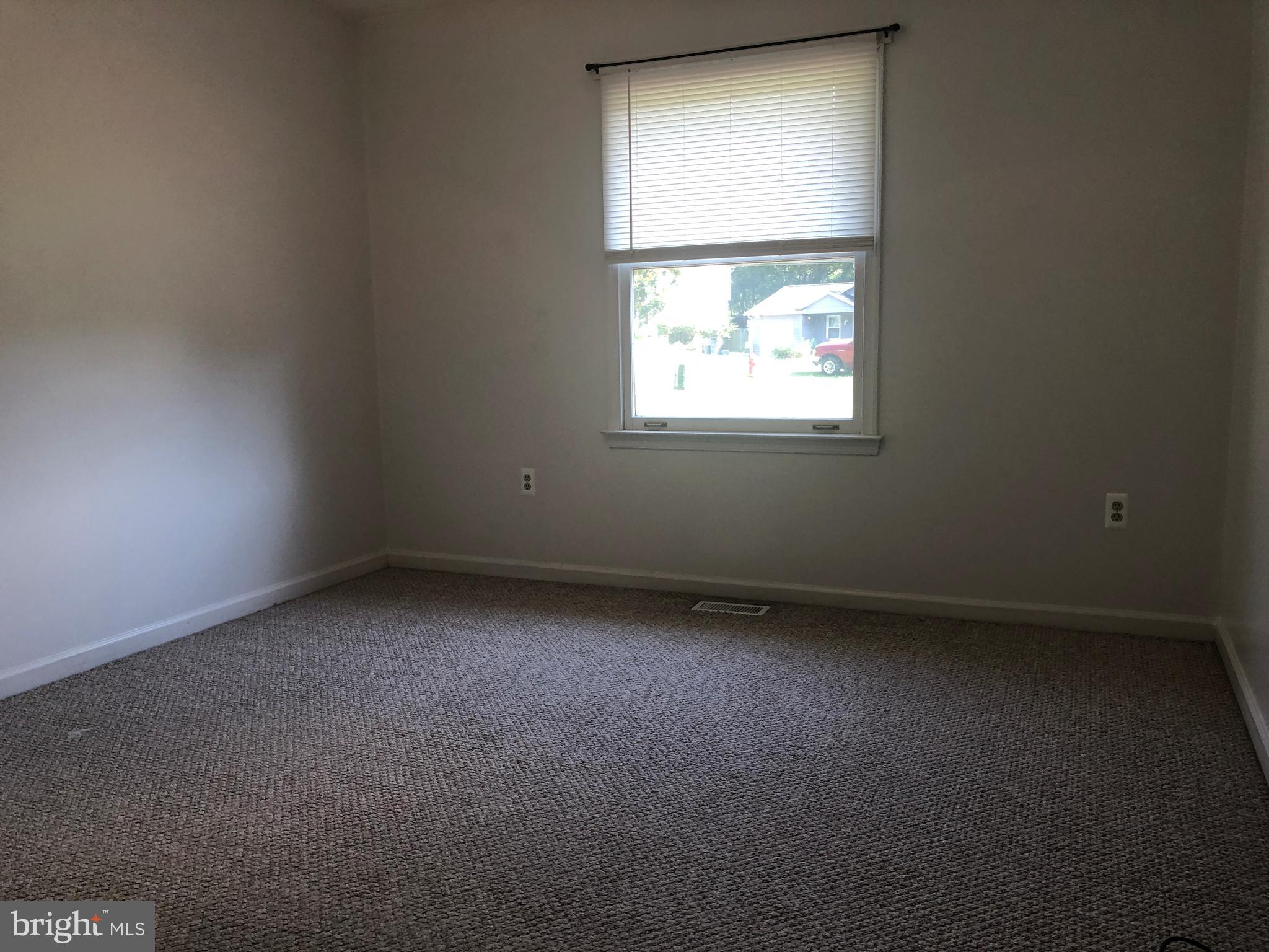 WINDSOR PLACE - Residential Lease