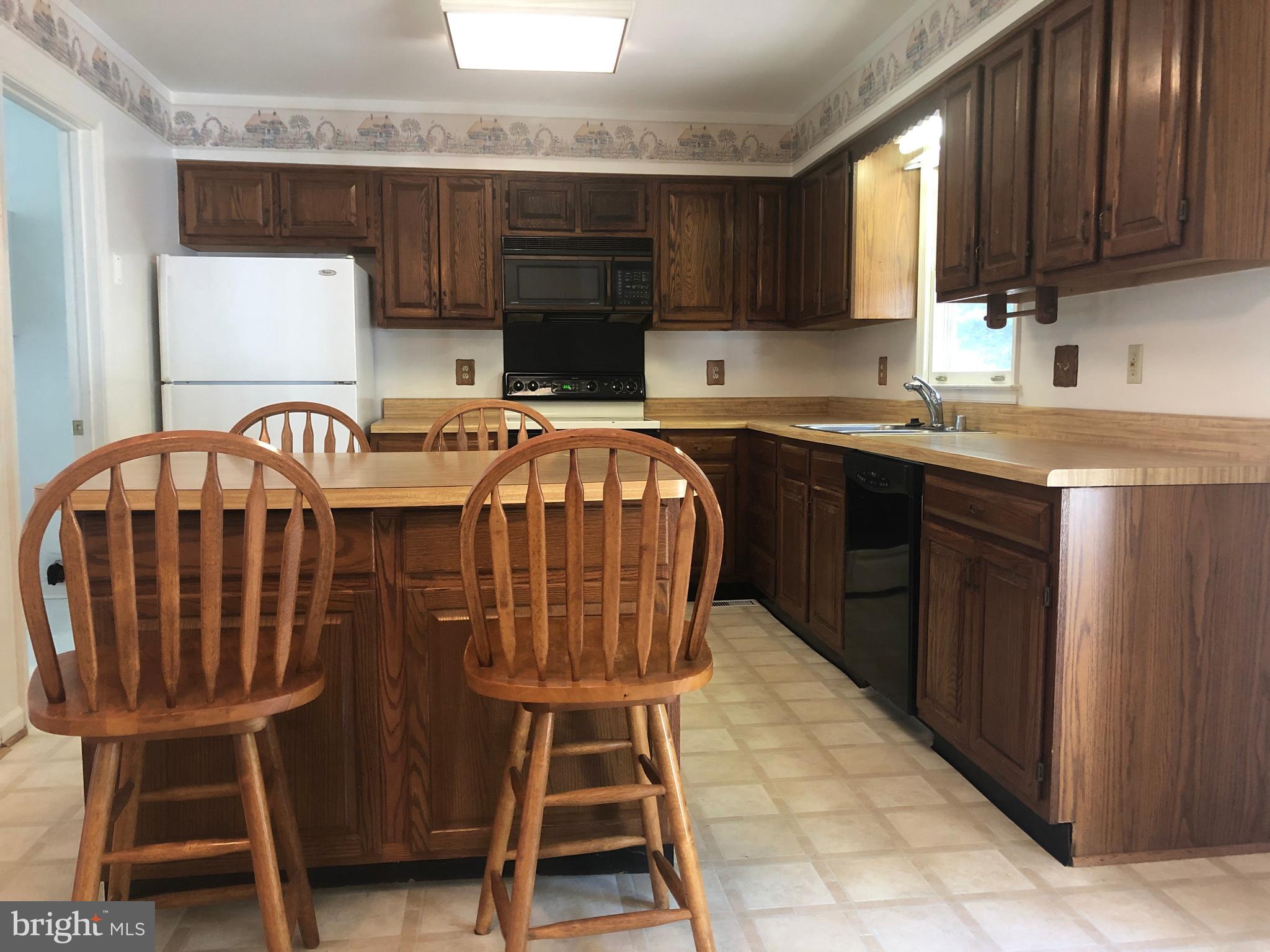 WINDSOR PLACE - Residential Lease