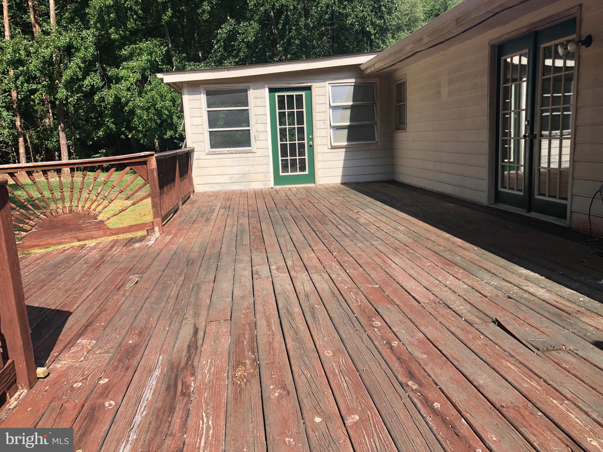 WINDSOR PLACE - Residential Lease