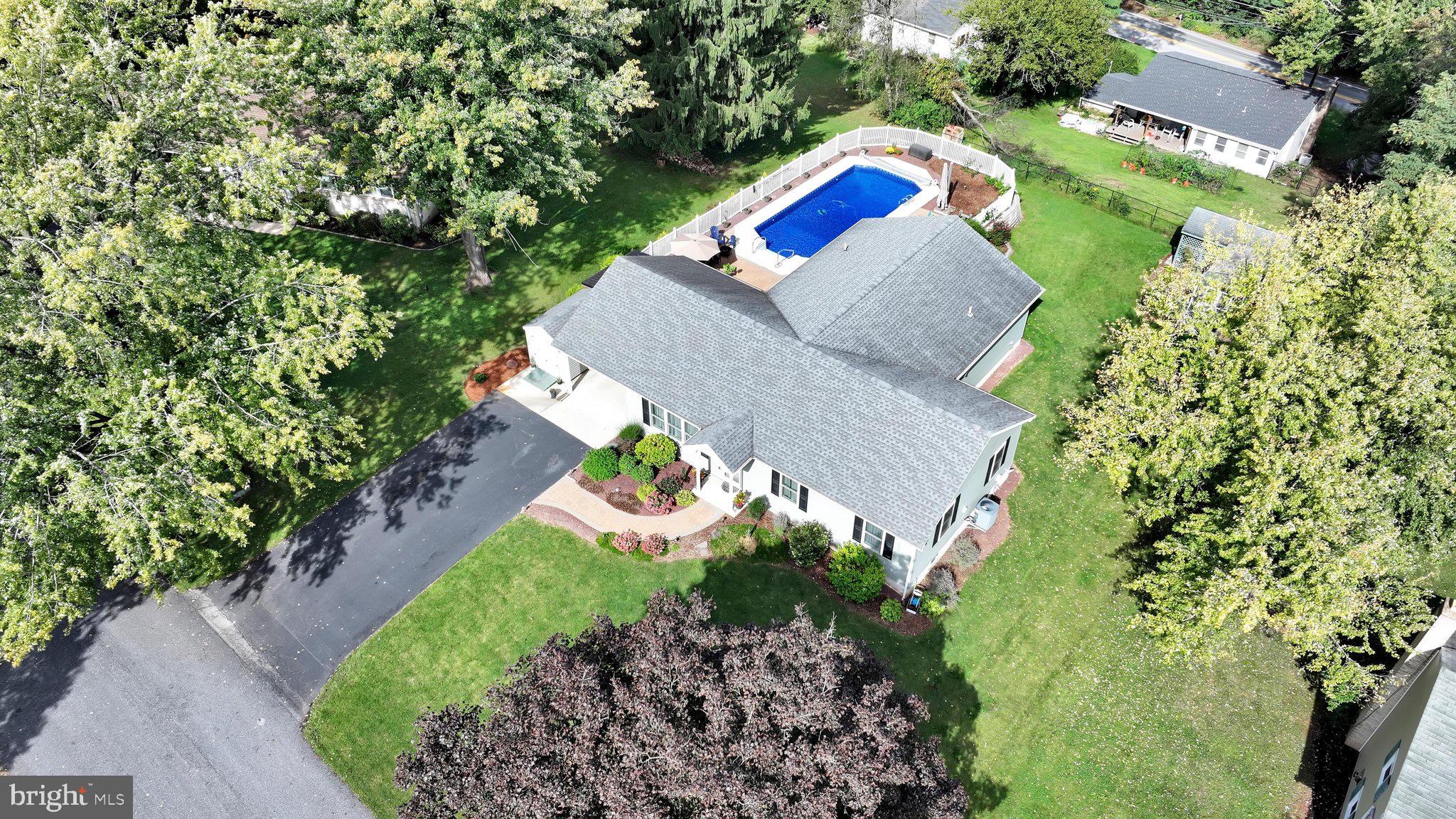 25 YORK HILL ROAD
