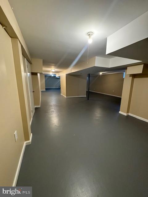 REGULARS - Residential Lease